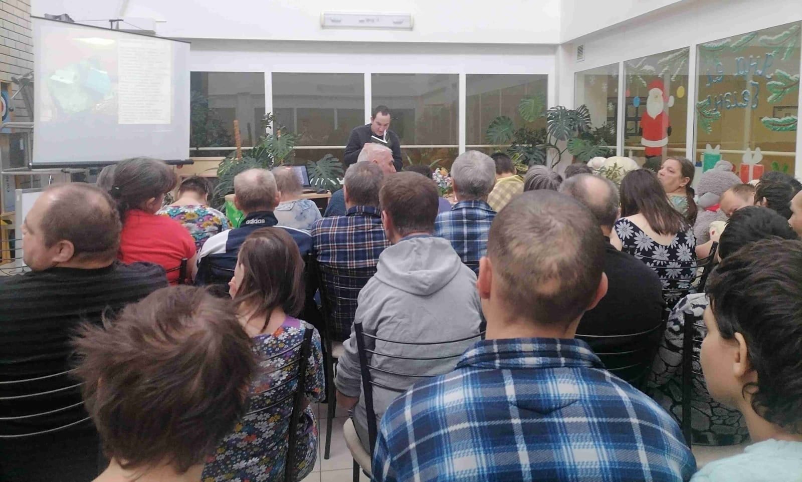 В Камско - Полянском доме - интернате прошла онлайн - встреча «Стихов стихия вне времен» в литературной гостиной