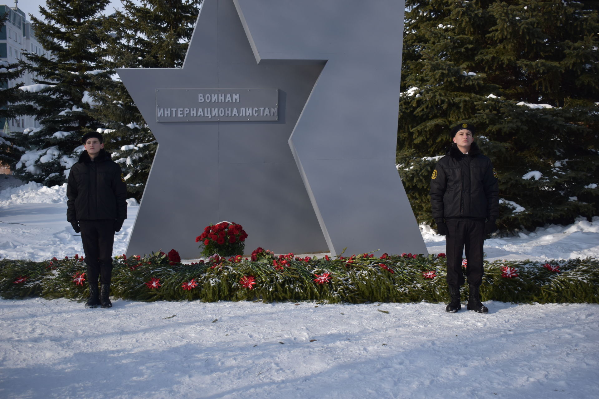 В Камских Полянах состоялось открытие памятника воинам - интернационалистам