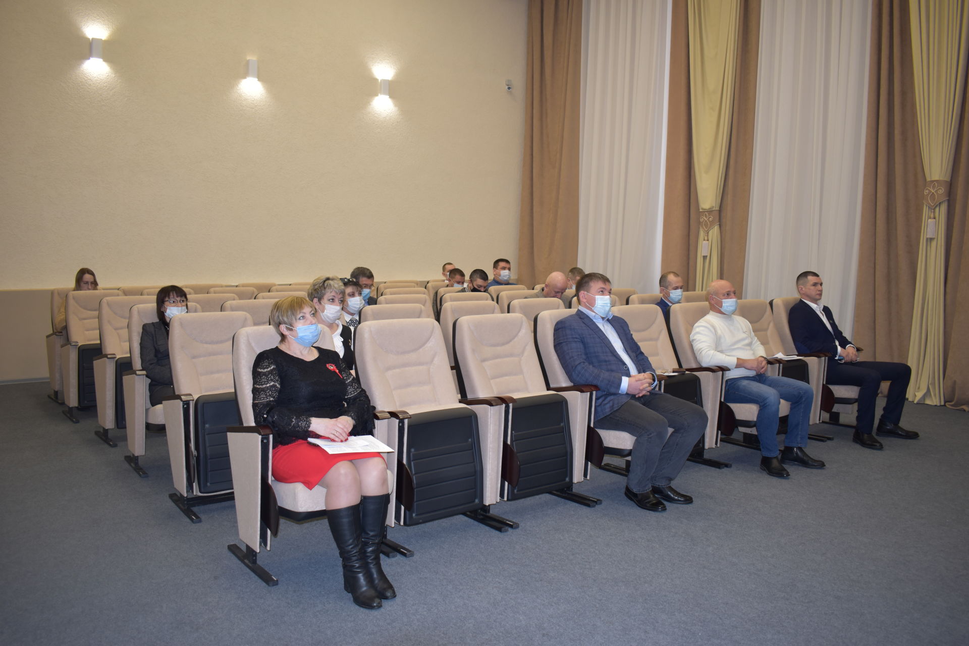 Сегодня в исполнительном комитете Камских Полян прошла очередная сессия