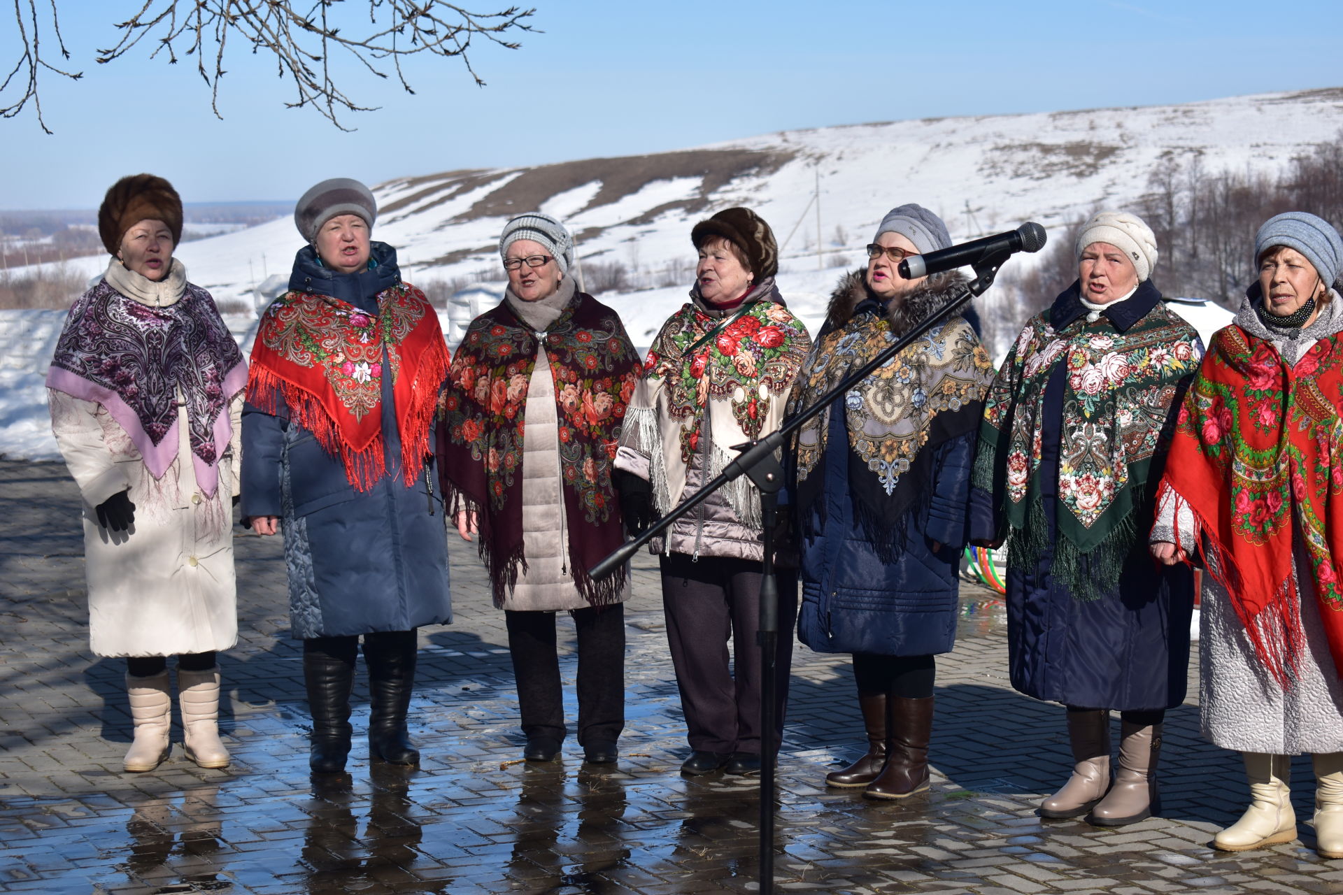 Камполянцы встретили День весеннего равноденствия