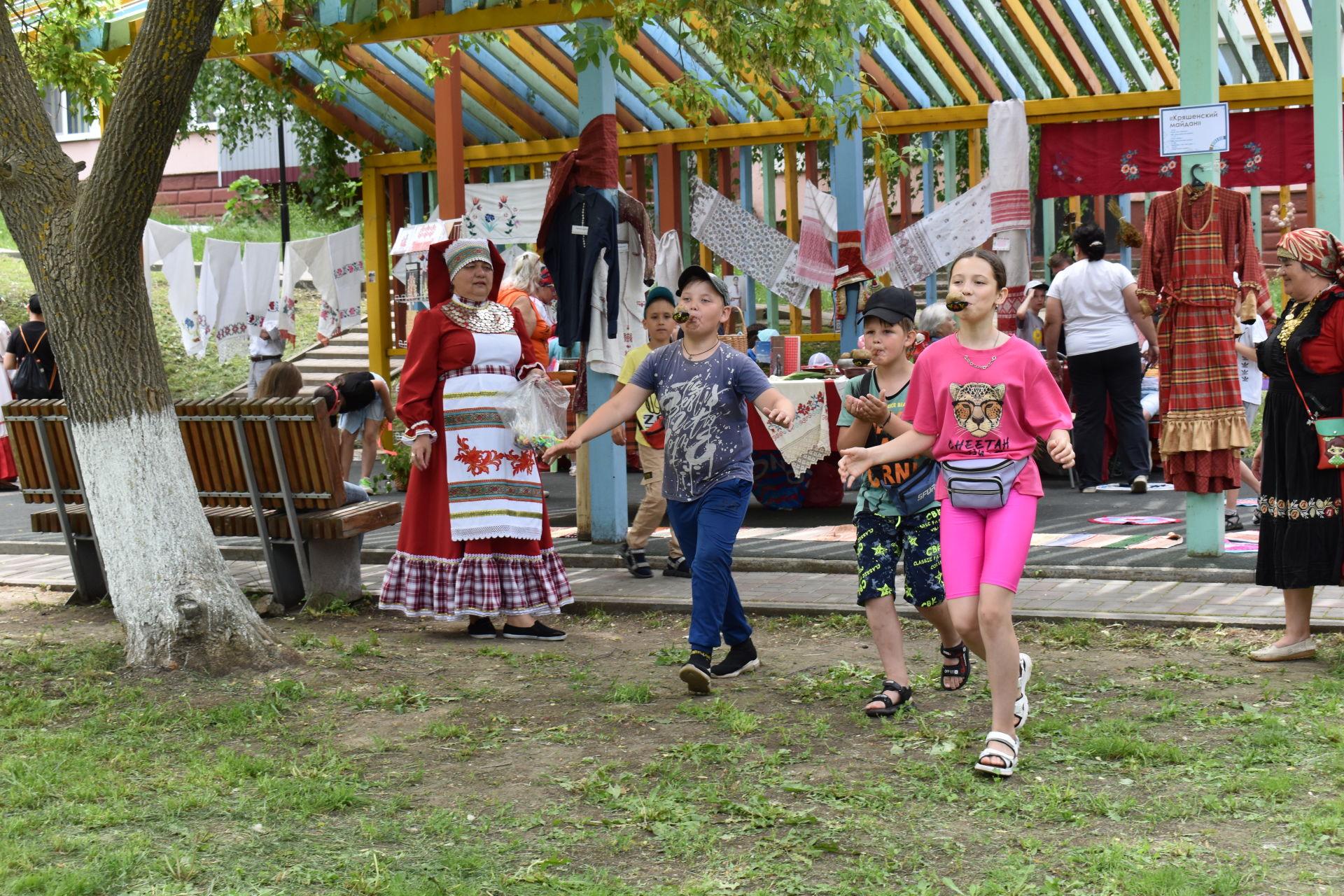 В Камских Полянах состоялся книжный фестиваль "Библиотека без границ"