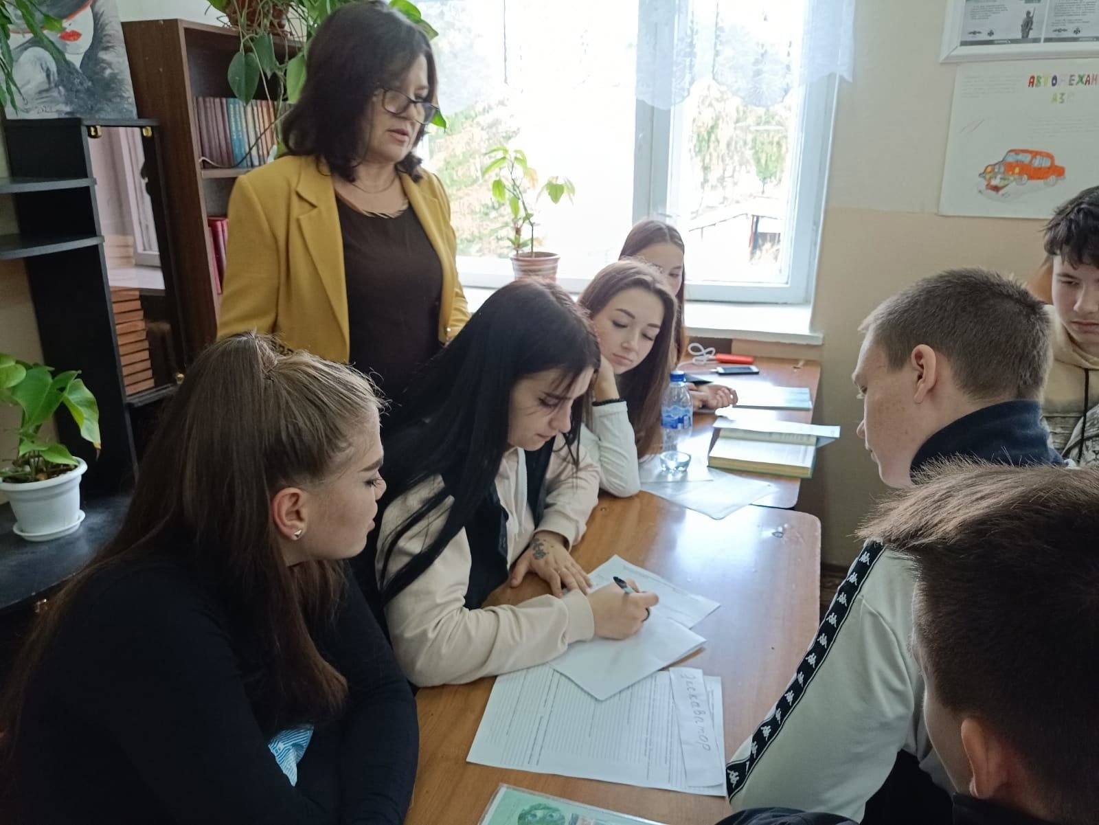 Для студентов Камско-Полянского колледжа провели деловую  игру под названием «Выборы от А до Я»