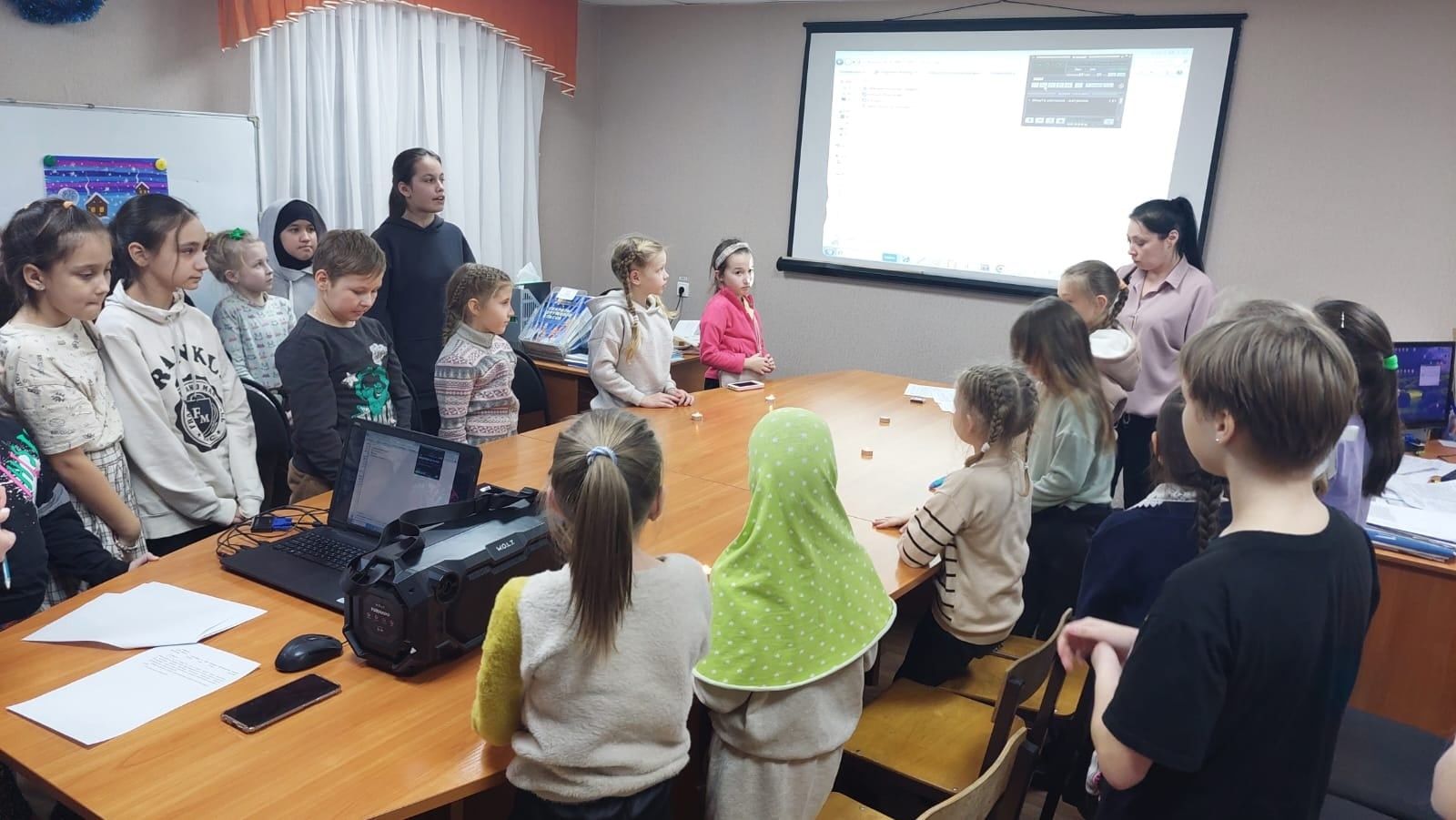 В Центре детского творчества «Радуга» прошел Урок памяти, посвященный ​ Дню полного освобождения Ленинграда от фашистской блокады