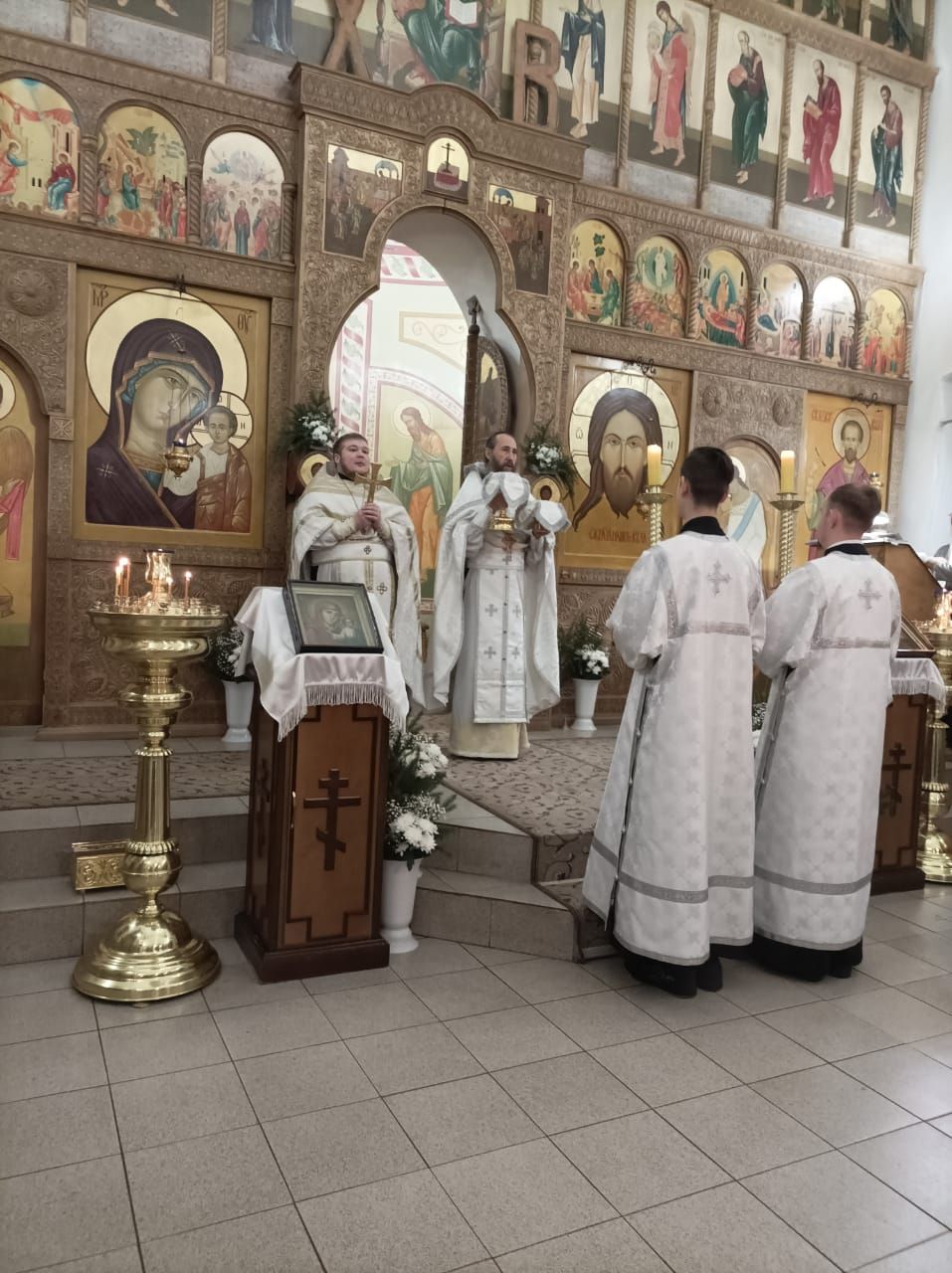 В Камских Полянах верующие встретили Рождество