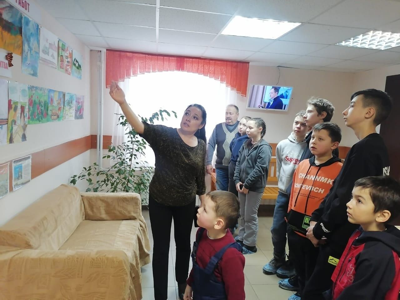 В Центре детского творчества «Радуга» прошел патриотический час «Герои Сталинградской битвы»