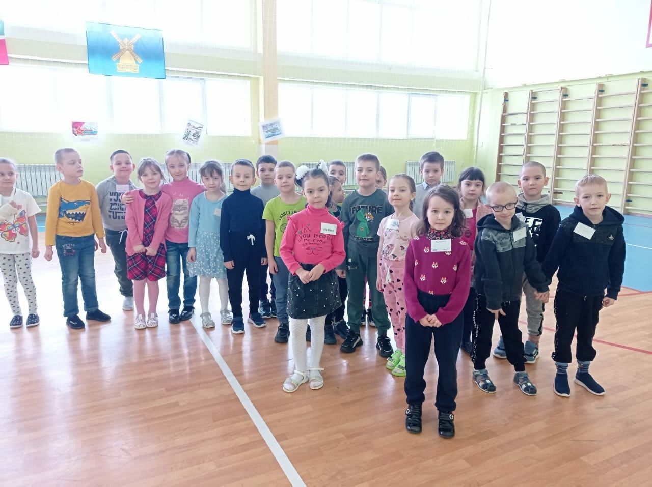 В камполянской школе №2 провели экскурсию для будущих первоклассников