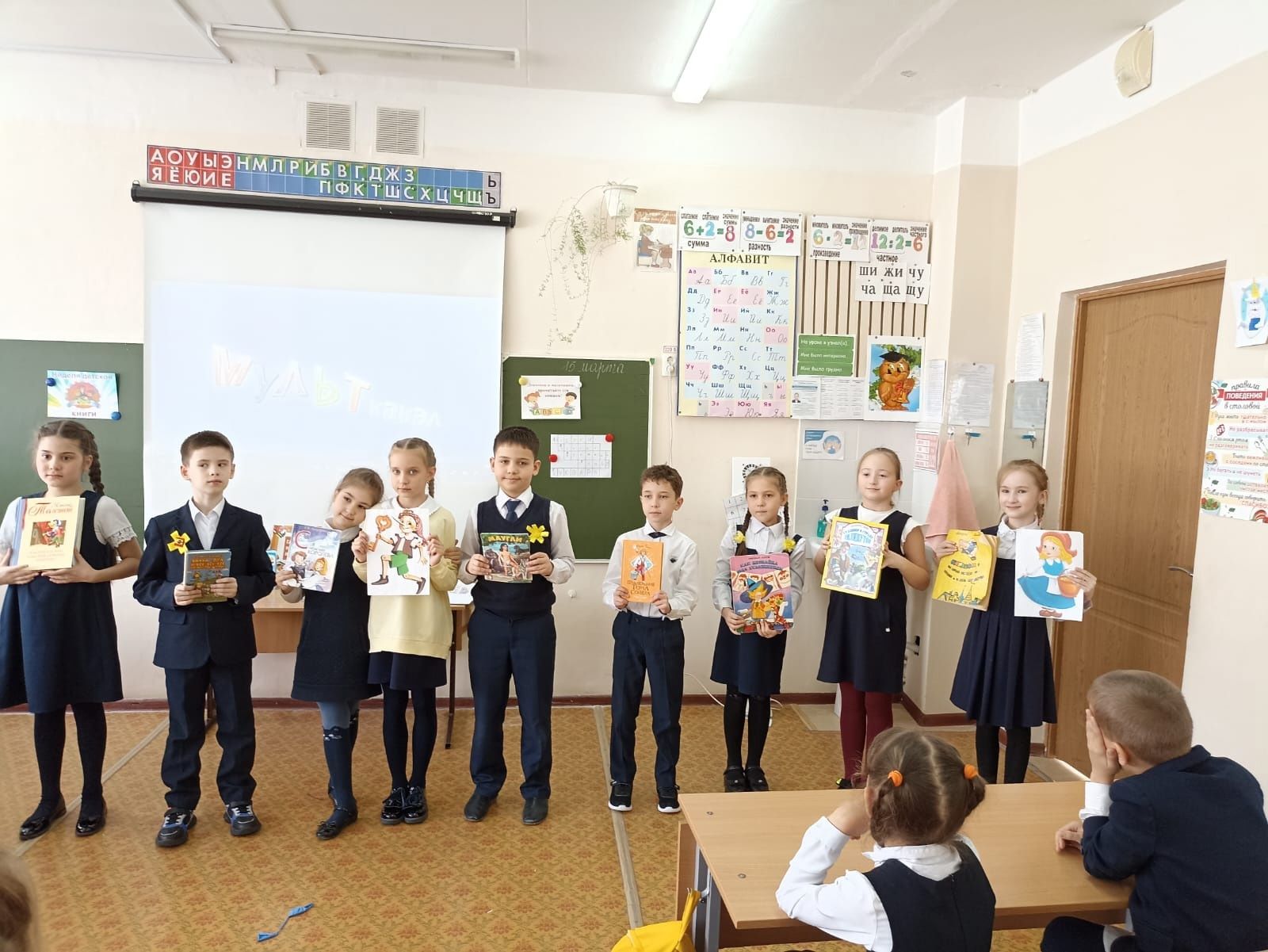 Сотрудники камполянской детской библиотеки посетили школу №2