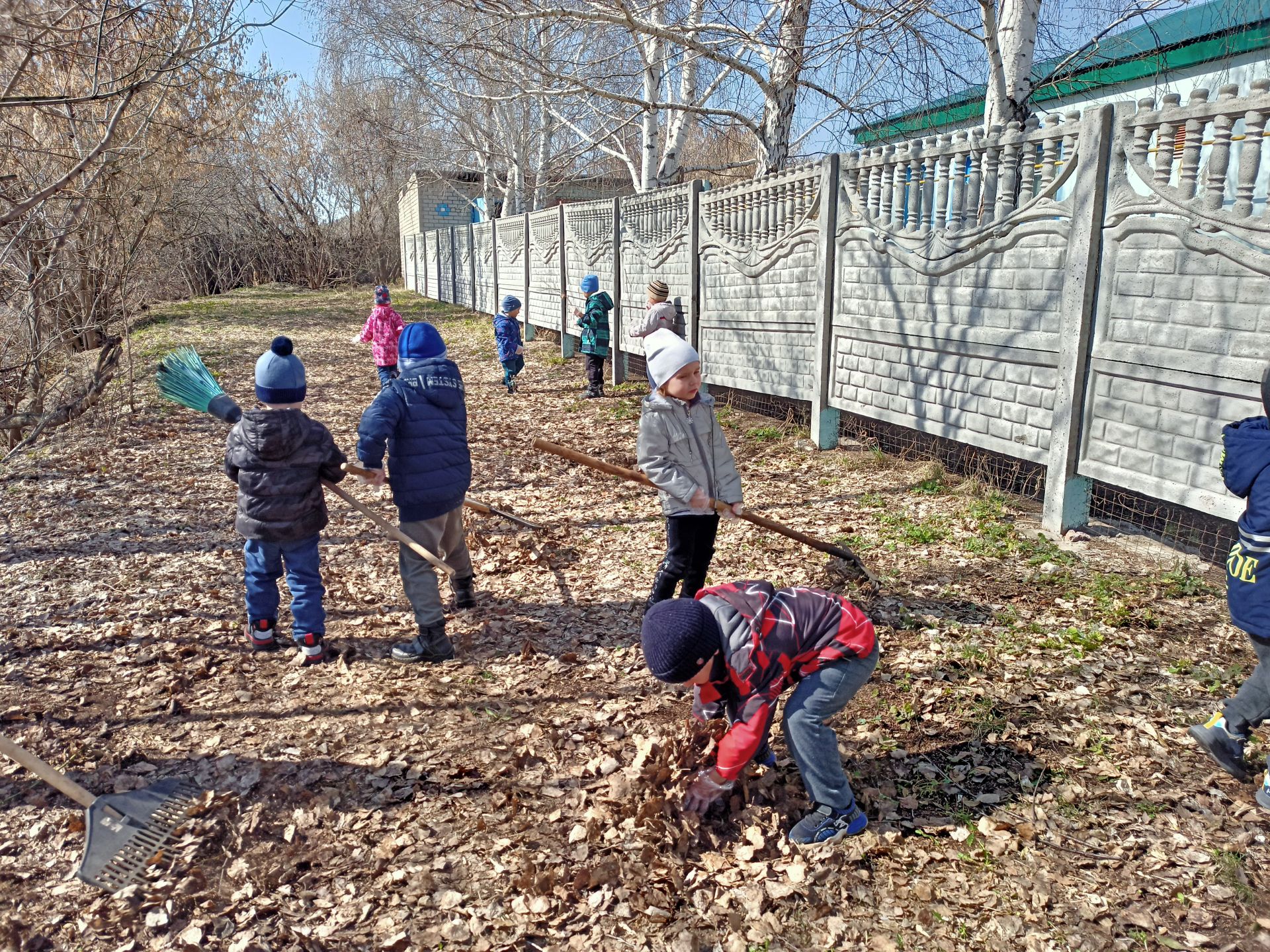 Воспитанники кармалинского детского сада «Березка» приняли участие в экологической акции