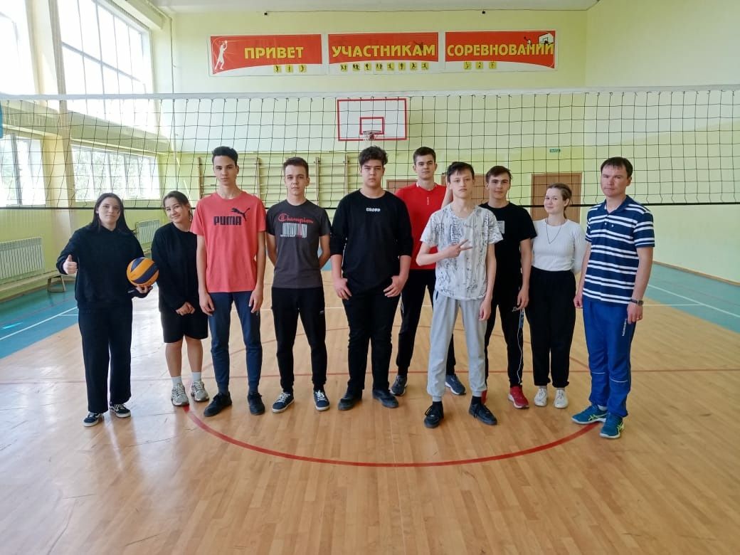 В камполянской школе № 2 прошло мероприятие «Волейбольный и баскетбольный квест»