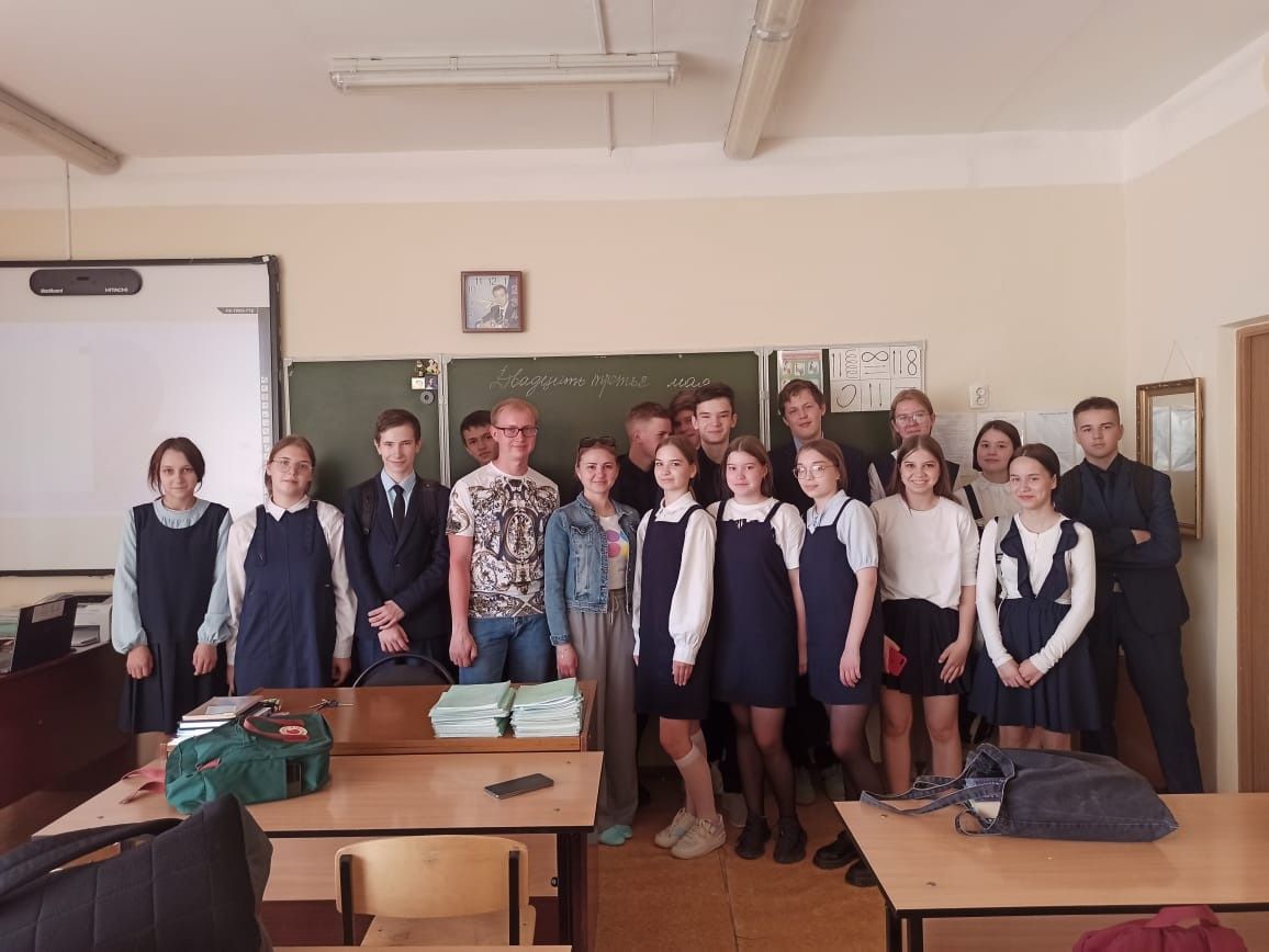 Специалисты по работе с молодежью провели профилактическую беседу с учащимися школы № 2