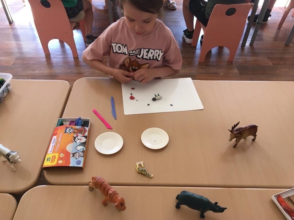 В детском садике «Айгуль» проходят занятия художественно-эстетической направленности