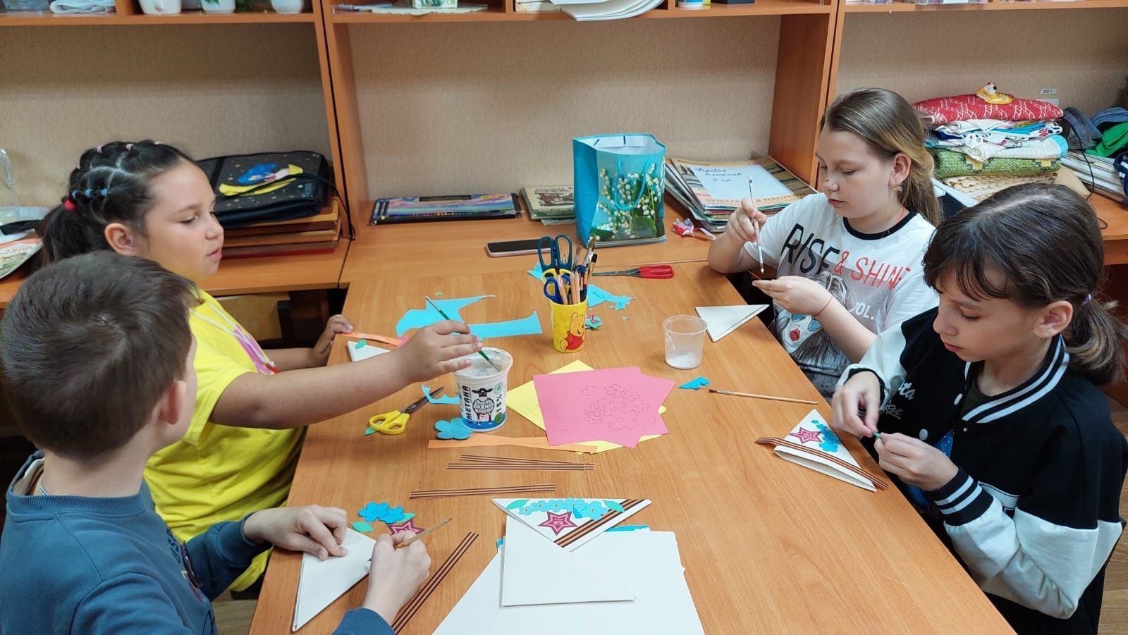 В ЦДТ «Радуга» провели мастер - класс по изготовлению писем-треугольников
