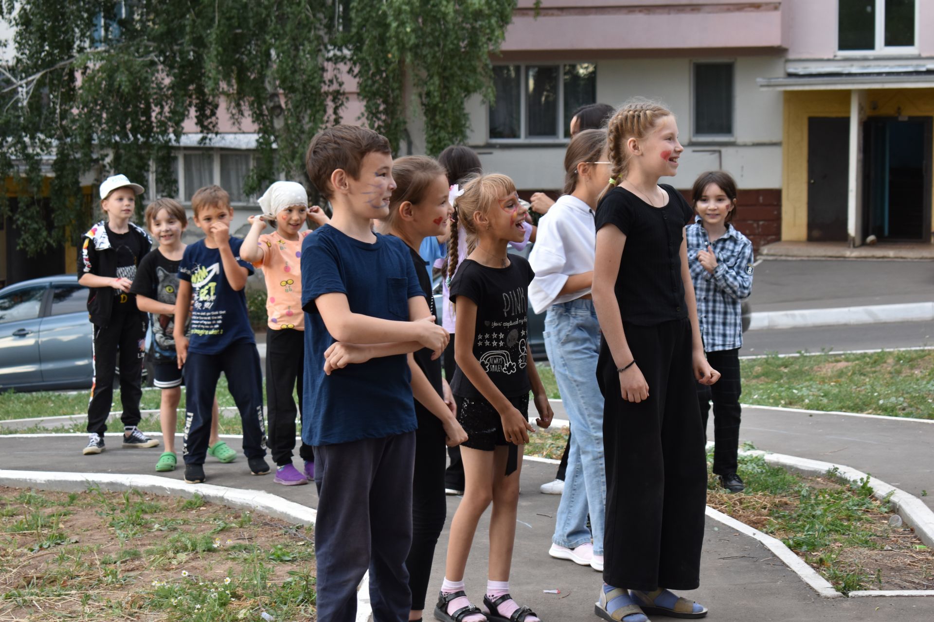 Праздник двора отметили жители Камских Полян