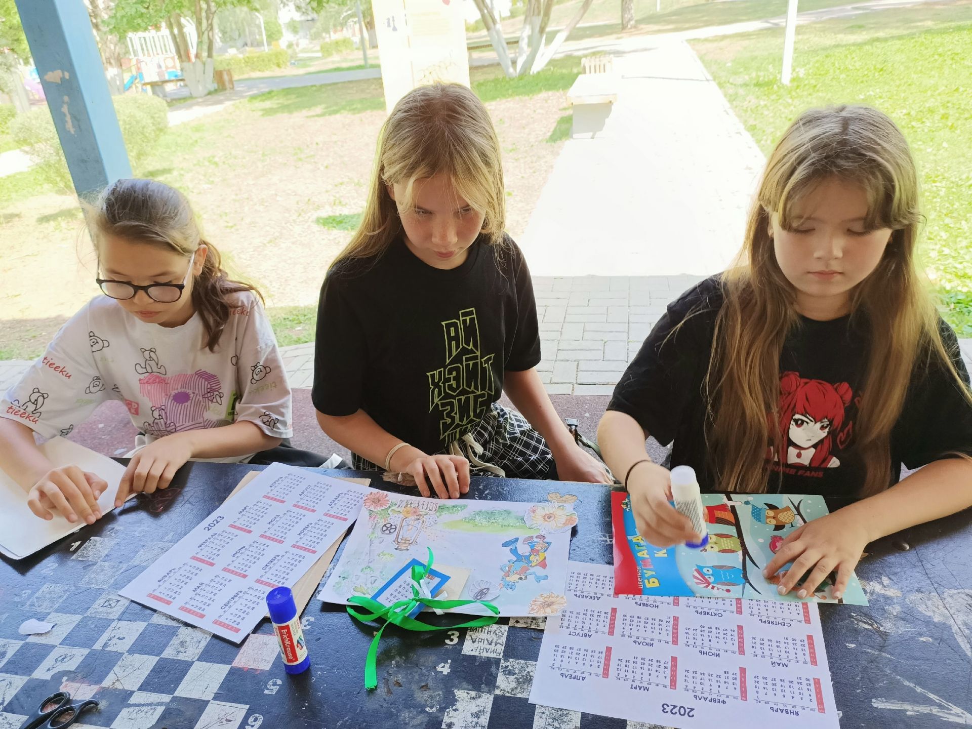 Сотрудники Камско-Полянской детской библиотеки провели мероприятие «Остров детства в мире лета»