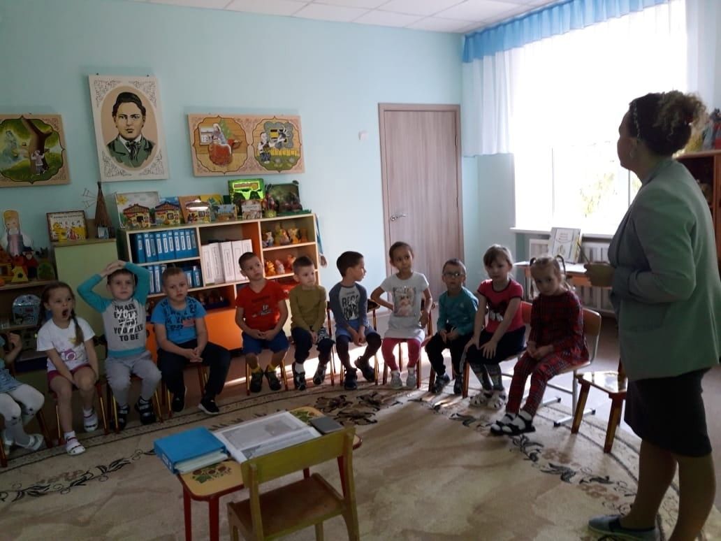 С воспитанниками детского сада «Золотая рыбка» провели тематическое занятие