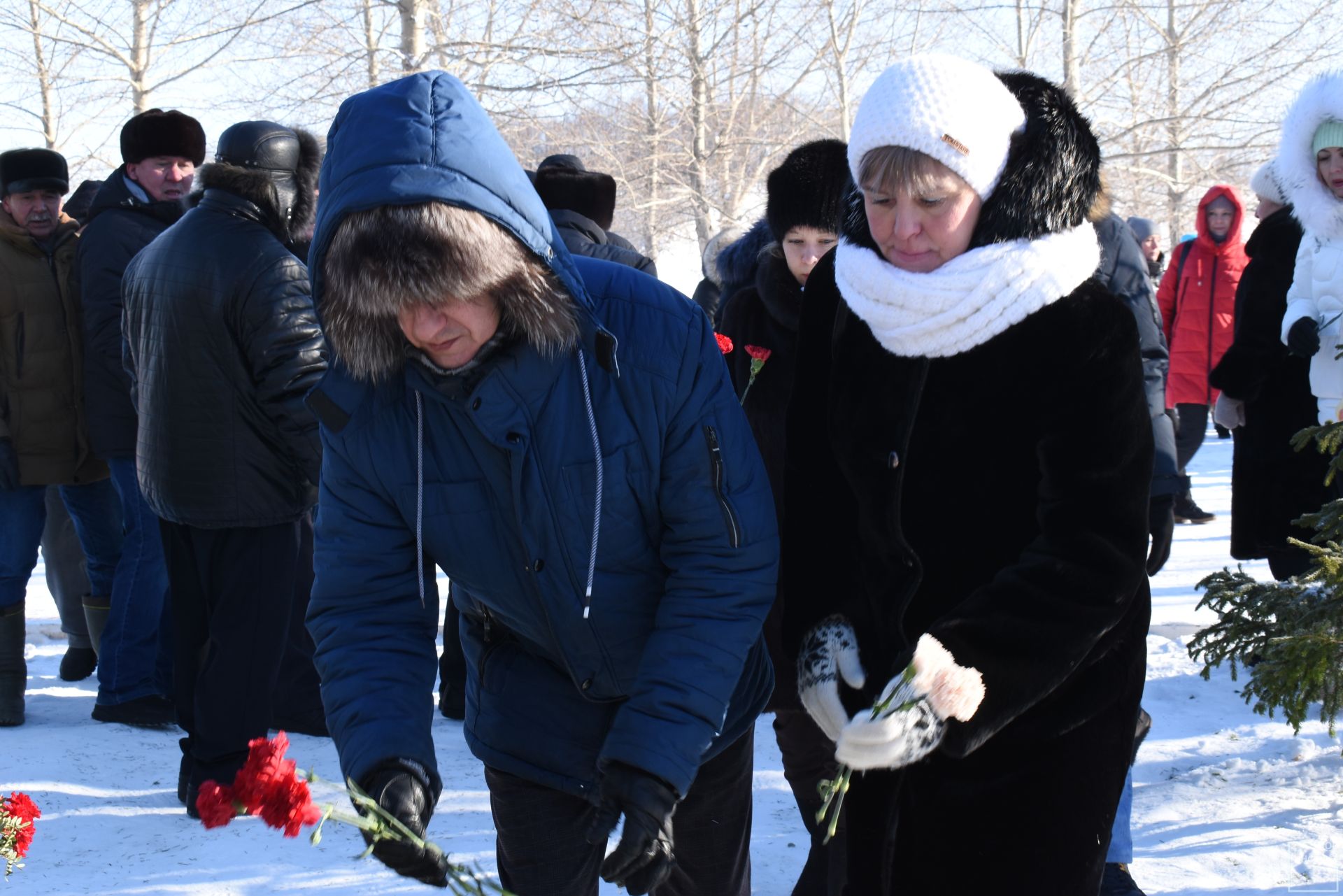 Жители Камских Полян почтили память воинов-интернационалистов