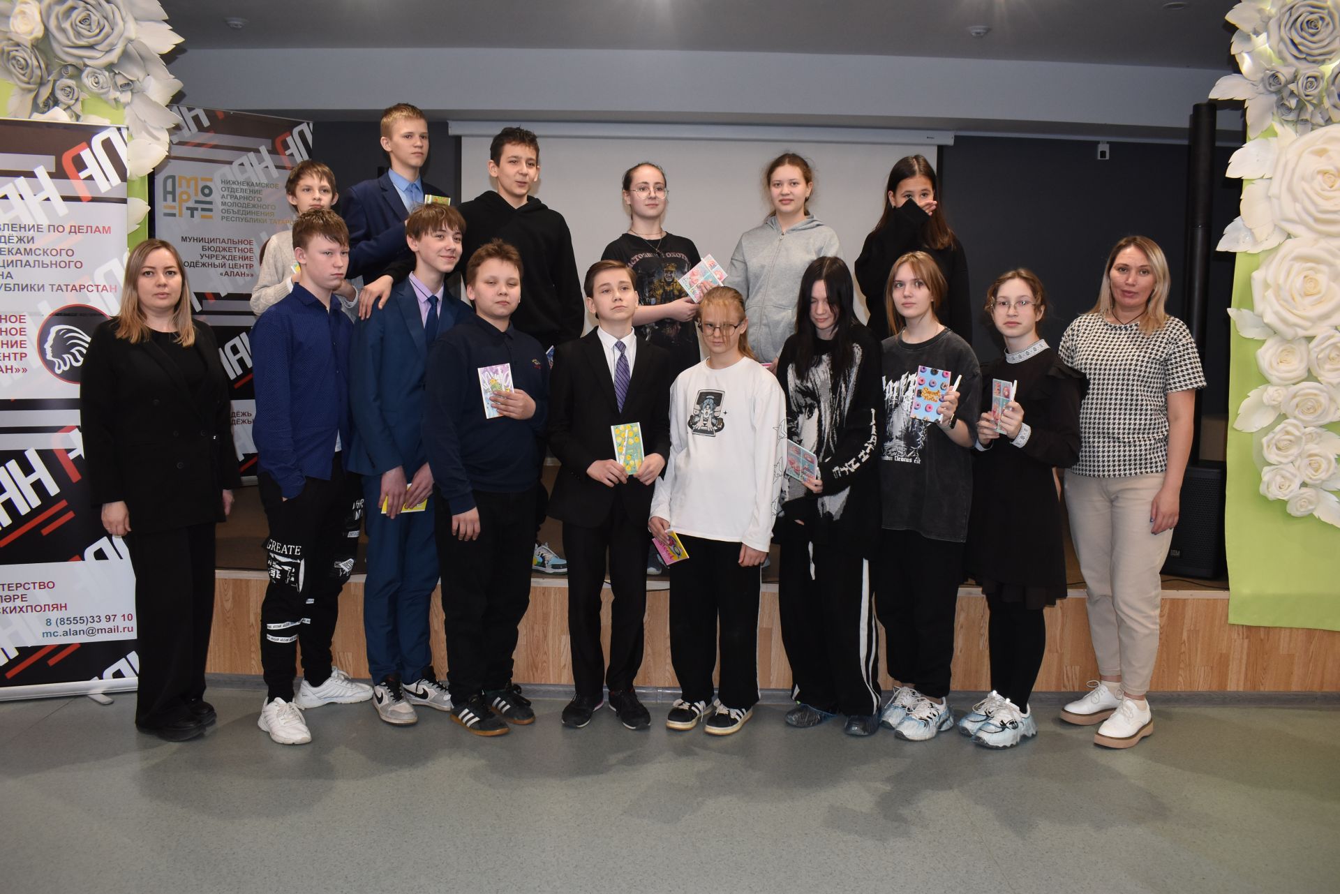 Специалисты молодёжного центра провели квест — игру, посвященную Дню Космонавтики