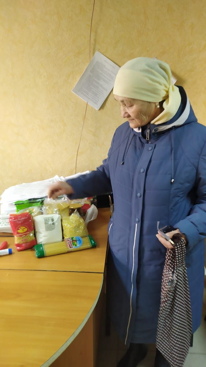 В Камских Полянах жители собрали гуманитарную помощь для пострадавших от паводков в Оренбургской области