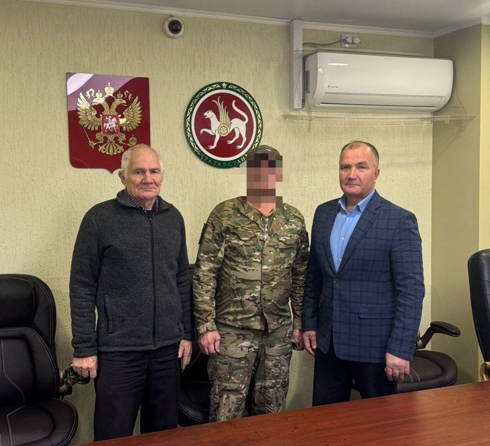Глава Камских Полян встретился с участником СВО