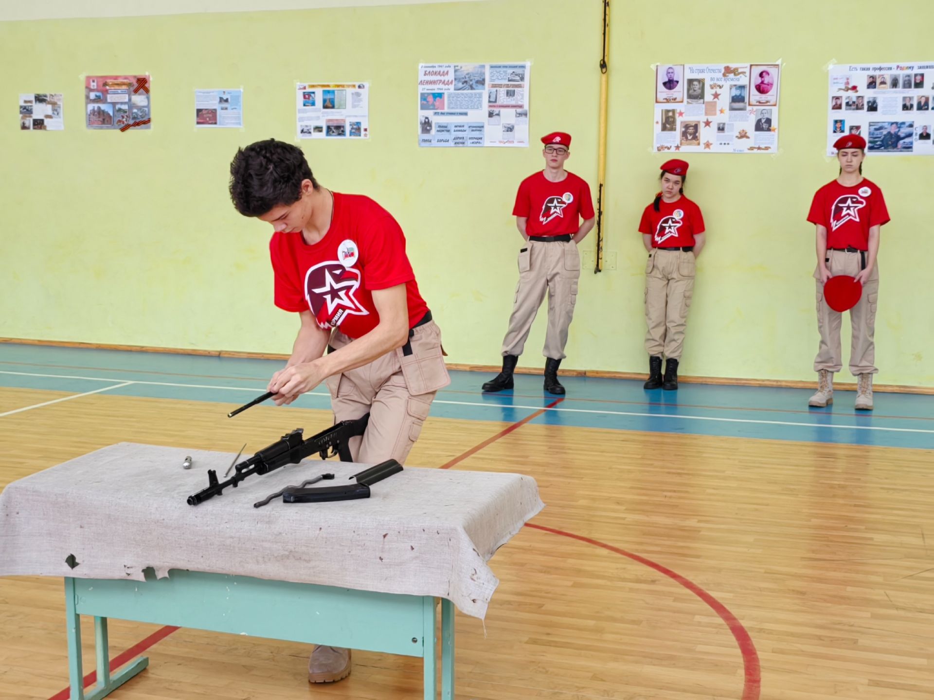 В Камских Полянах завершился конкурс смотр строя и песни