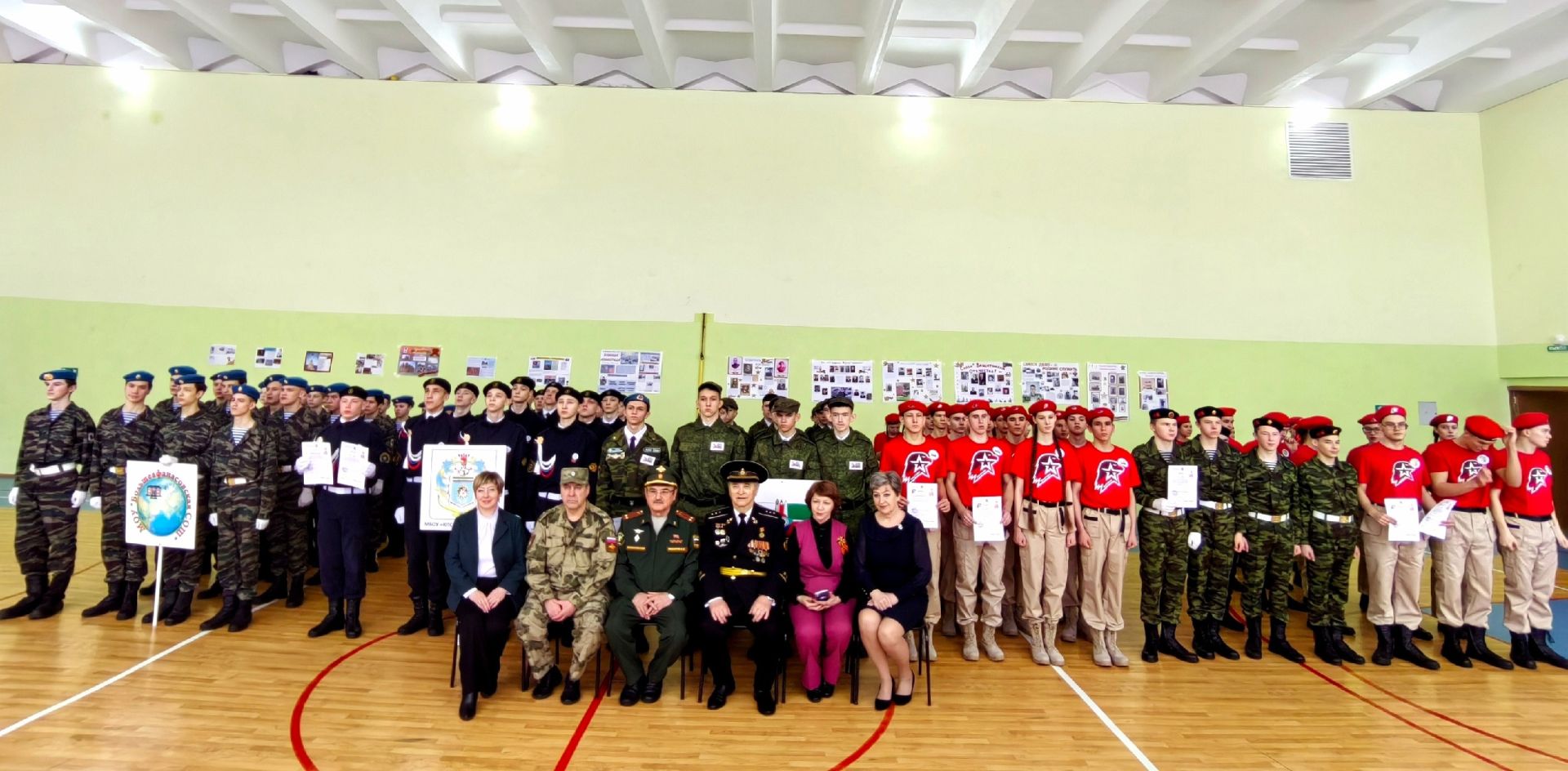 В Камских Полянах завершился конкурс смотр строя и песни