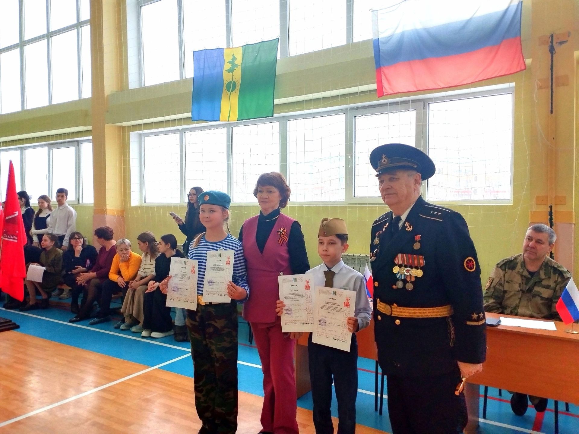 В Камских Полянах завершился конкурс смотр строя и песни