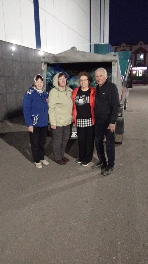 Жители Камских Полян отправили гуманитарную помощь бойцам на фронт