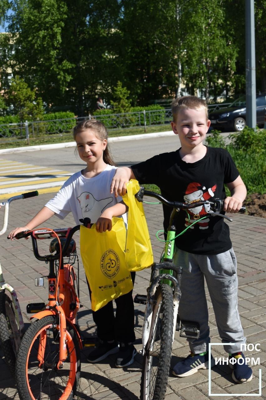 Жители Камских Полян присоединились к акции «На работу на велосипеде»
