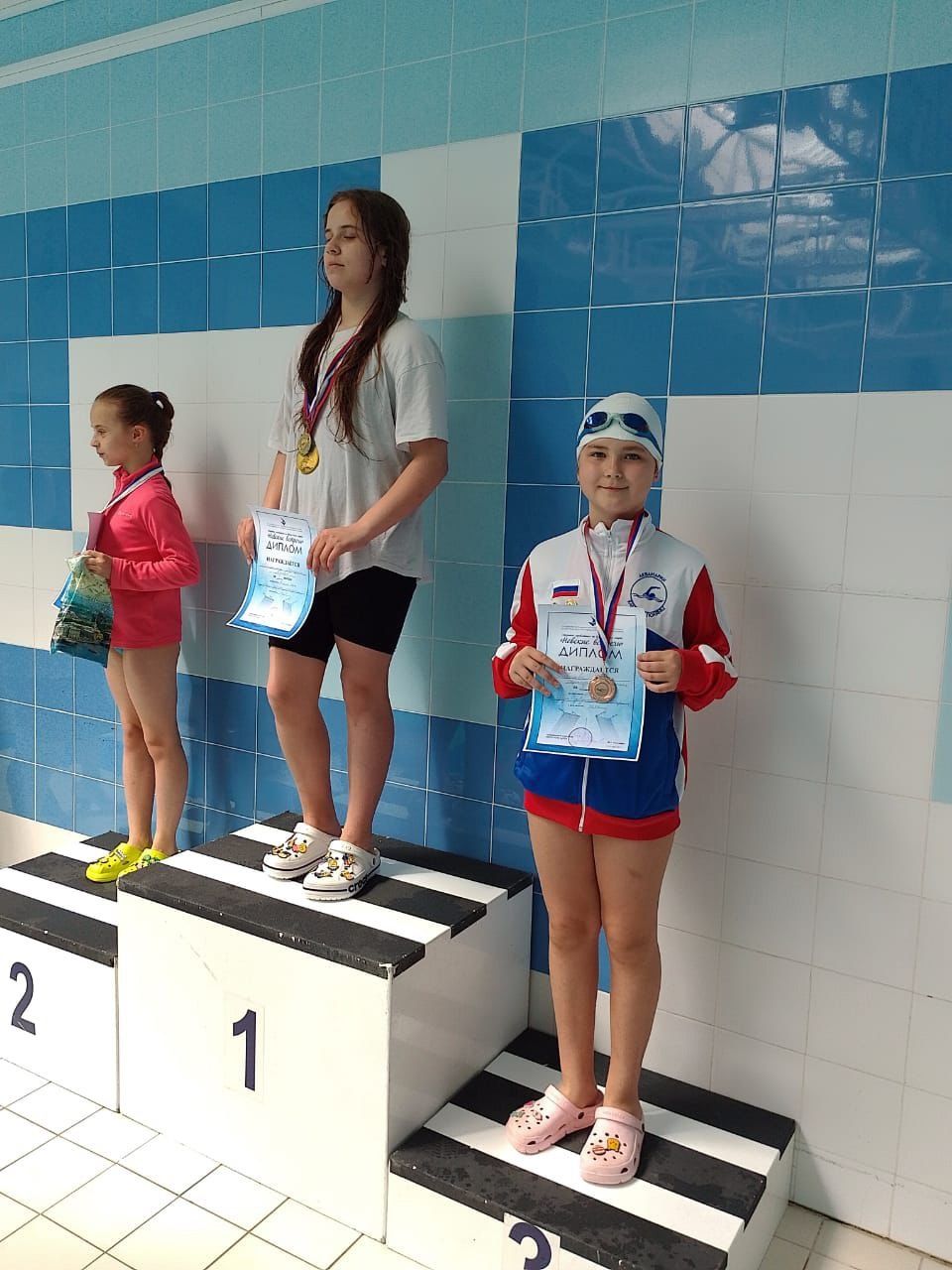 Юные пловцы из Камских Полян взяли 6 медалей на «Невских встречах»