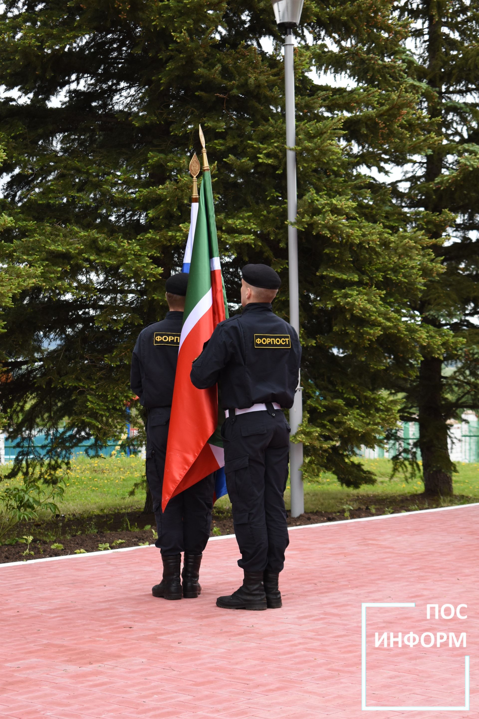 Камские Поляны простились с героем СВО Валерием Трофимовым