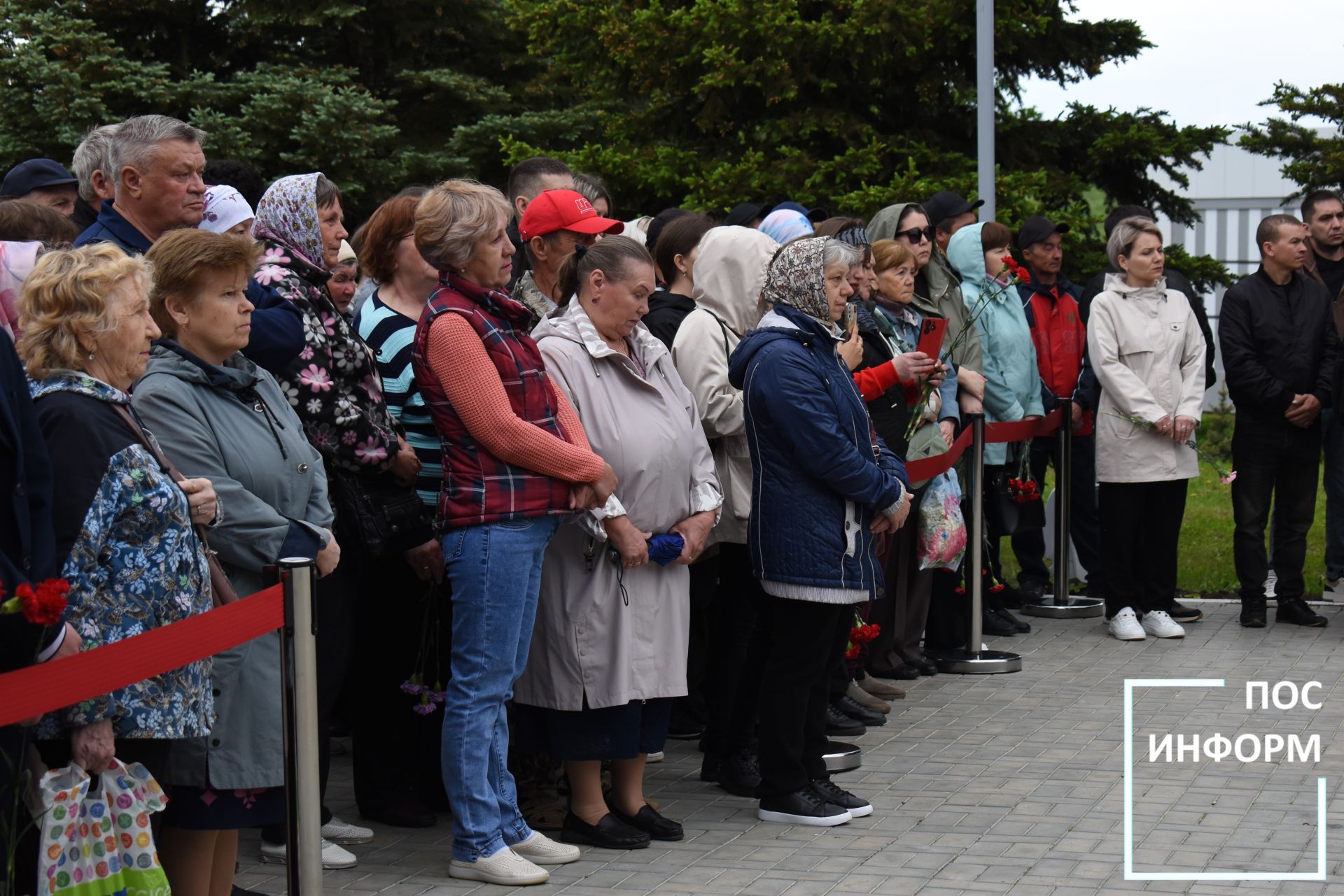 Камские Поляны простились с героем СВО Валерием Трофимовым