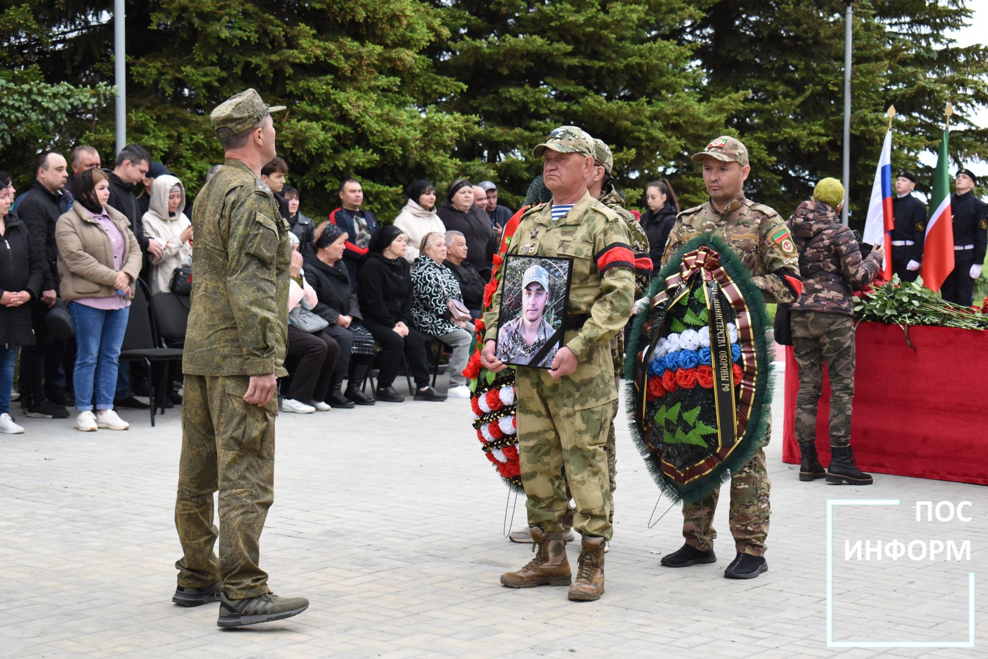 Камские Поляны простились с героем СВО Валерием Трофимовым