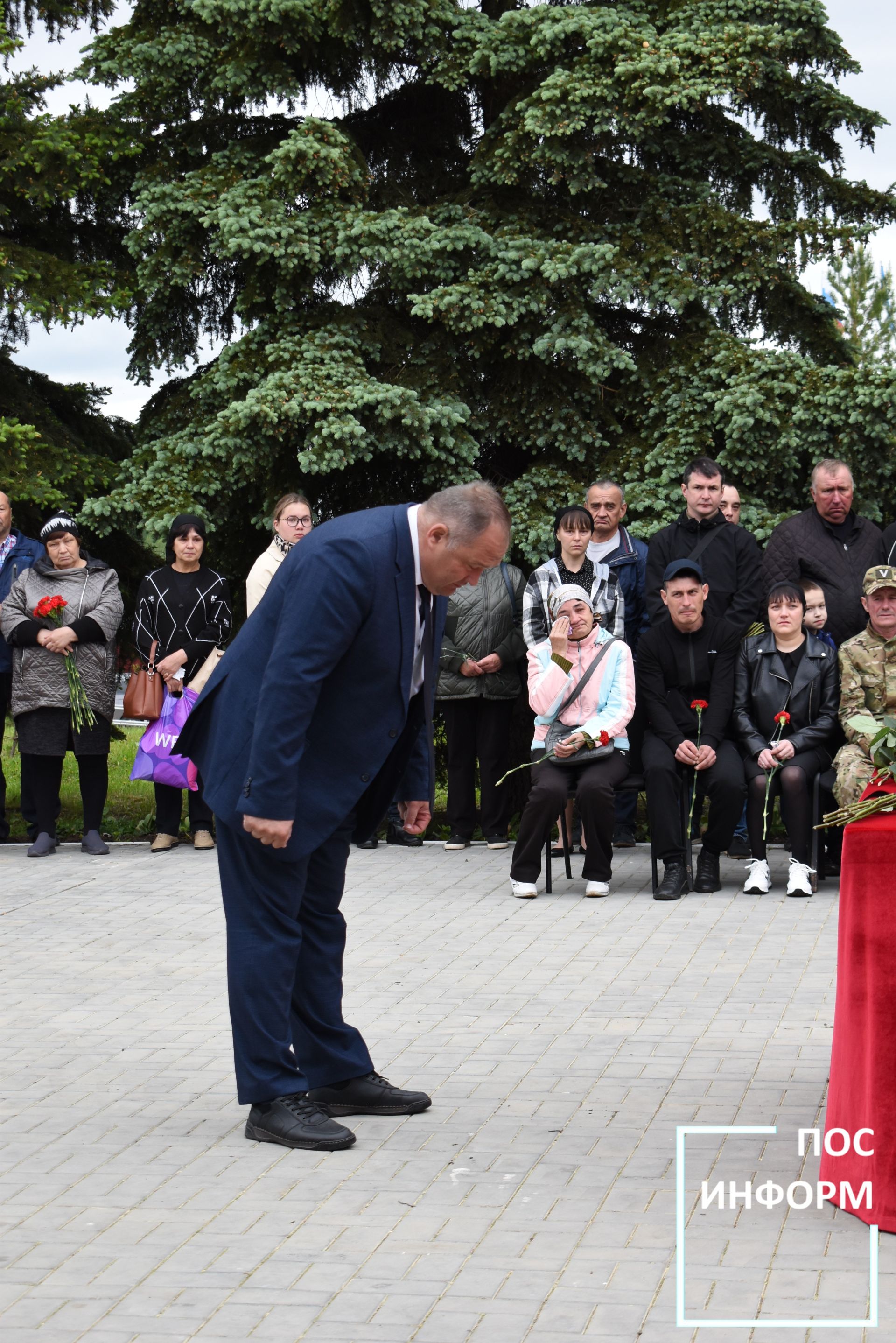 Камские Поляны простились с героем СВО Валерием Трофимовым