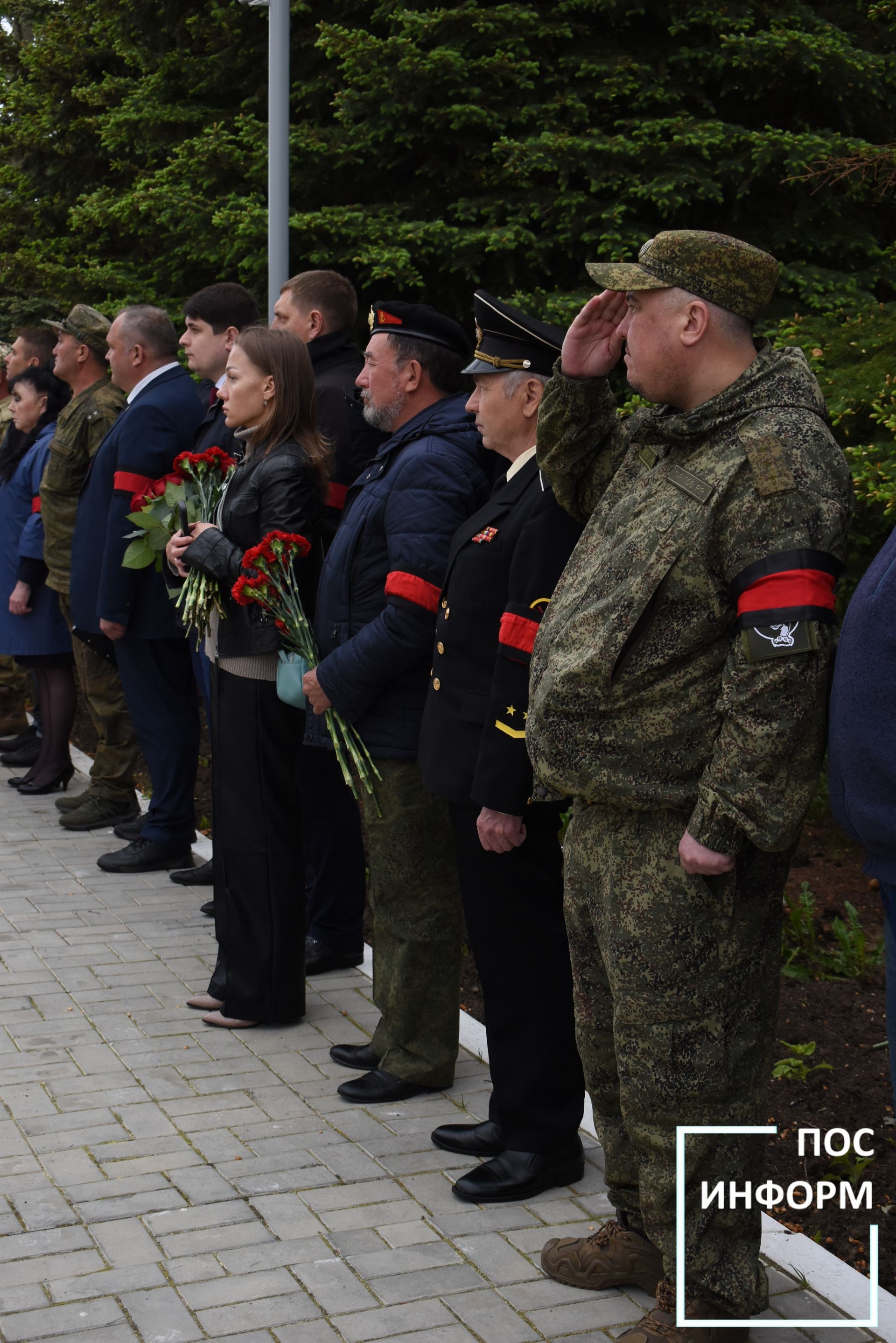 Камские Поляны простились с героем СВО Валерием Трофимовым