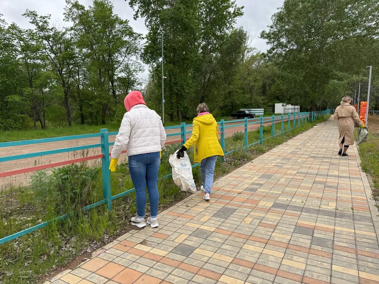 С малых рек начинаются великие дела«: сотрудники д/с «Солнышко» очистили берег Камы