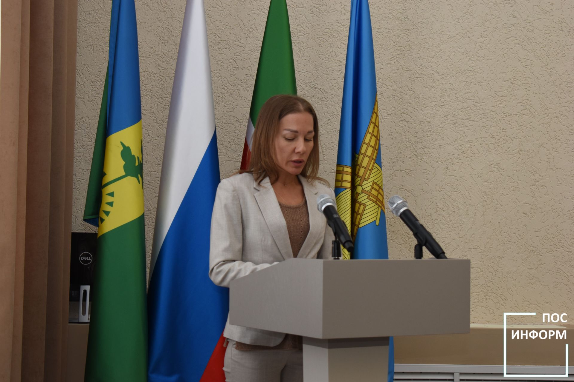 В исполнительном комитете Камских Полян прошла сессия совета депутатов