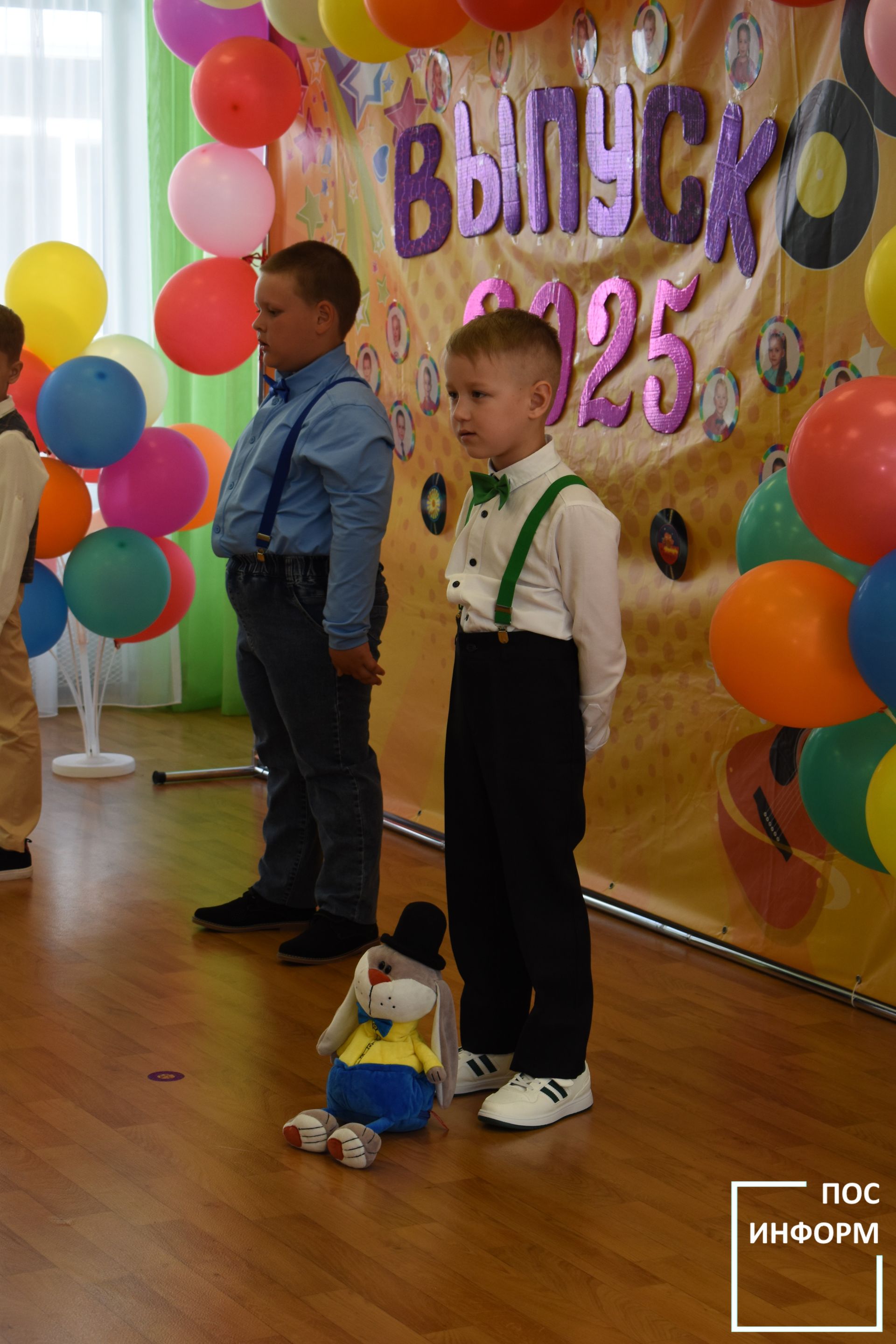 В детском саду «Огонек» Камских Полян начались выпускные утренники