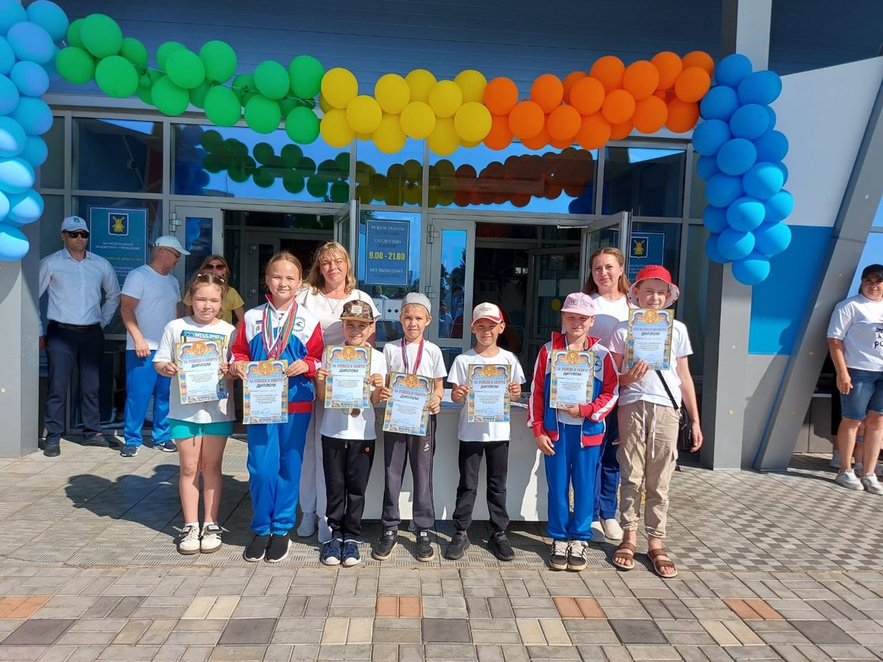 В «Спортивной школе № 7» Камских Полян прошла итоговая линейка 2025 года