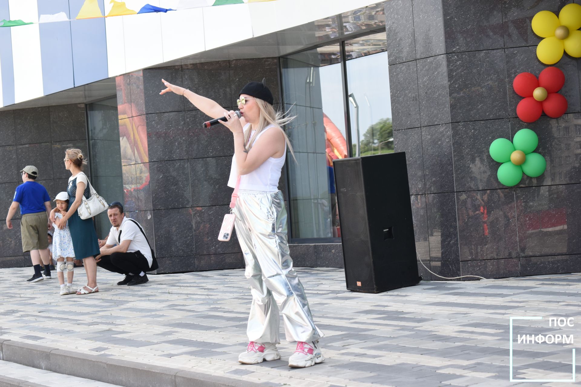 Яркий и солнечный праздник для детишек Камских Полян