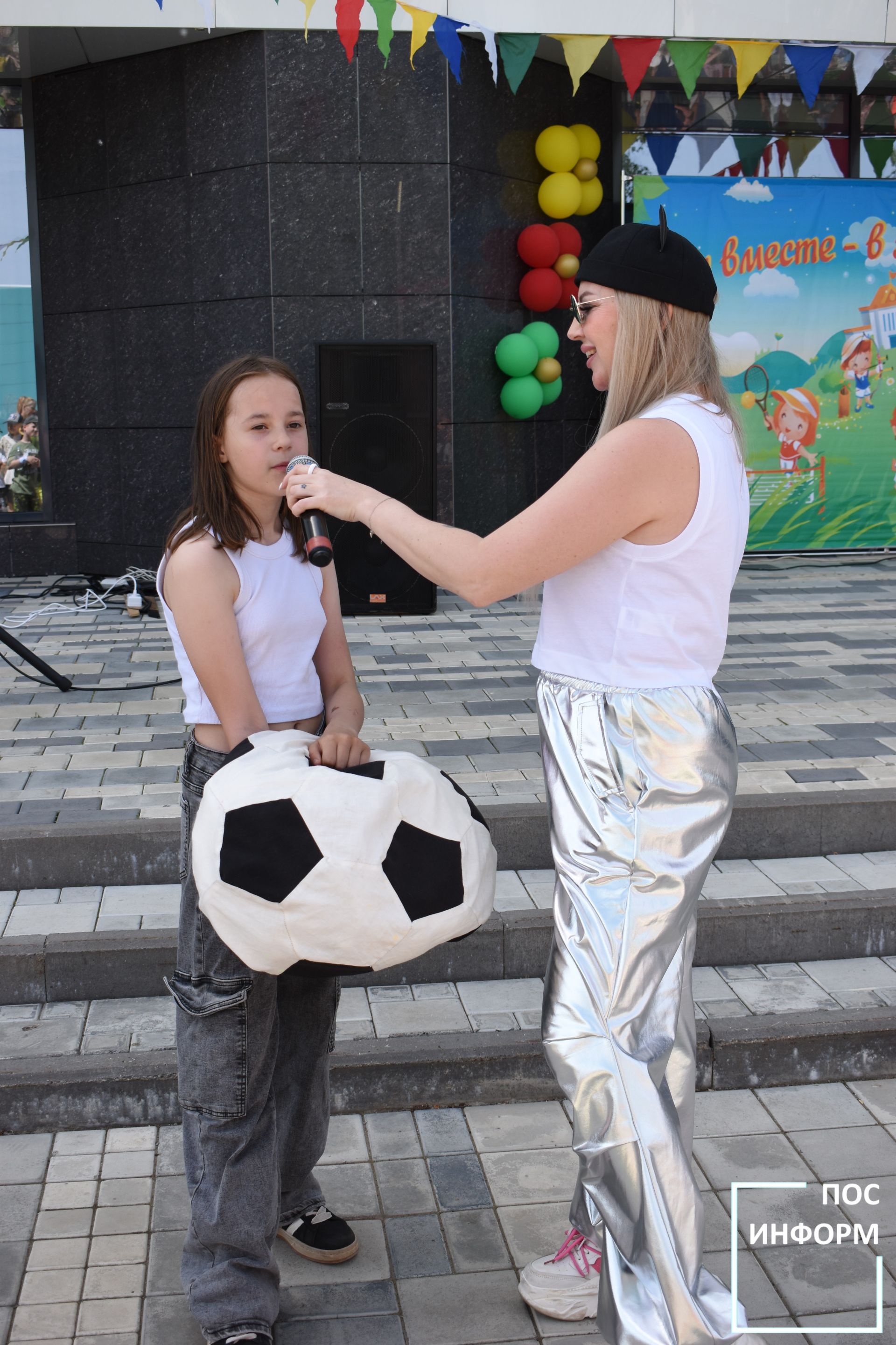 Яркий и солнечный праздник для детишек Камских Полян