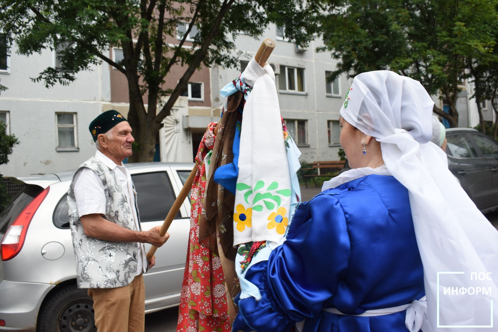 В Камских Полянах прошел традиционный сбор подарков к празднику «Сабантуй»