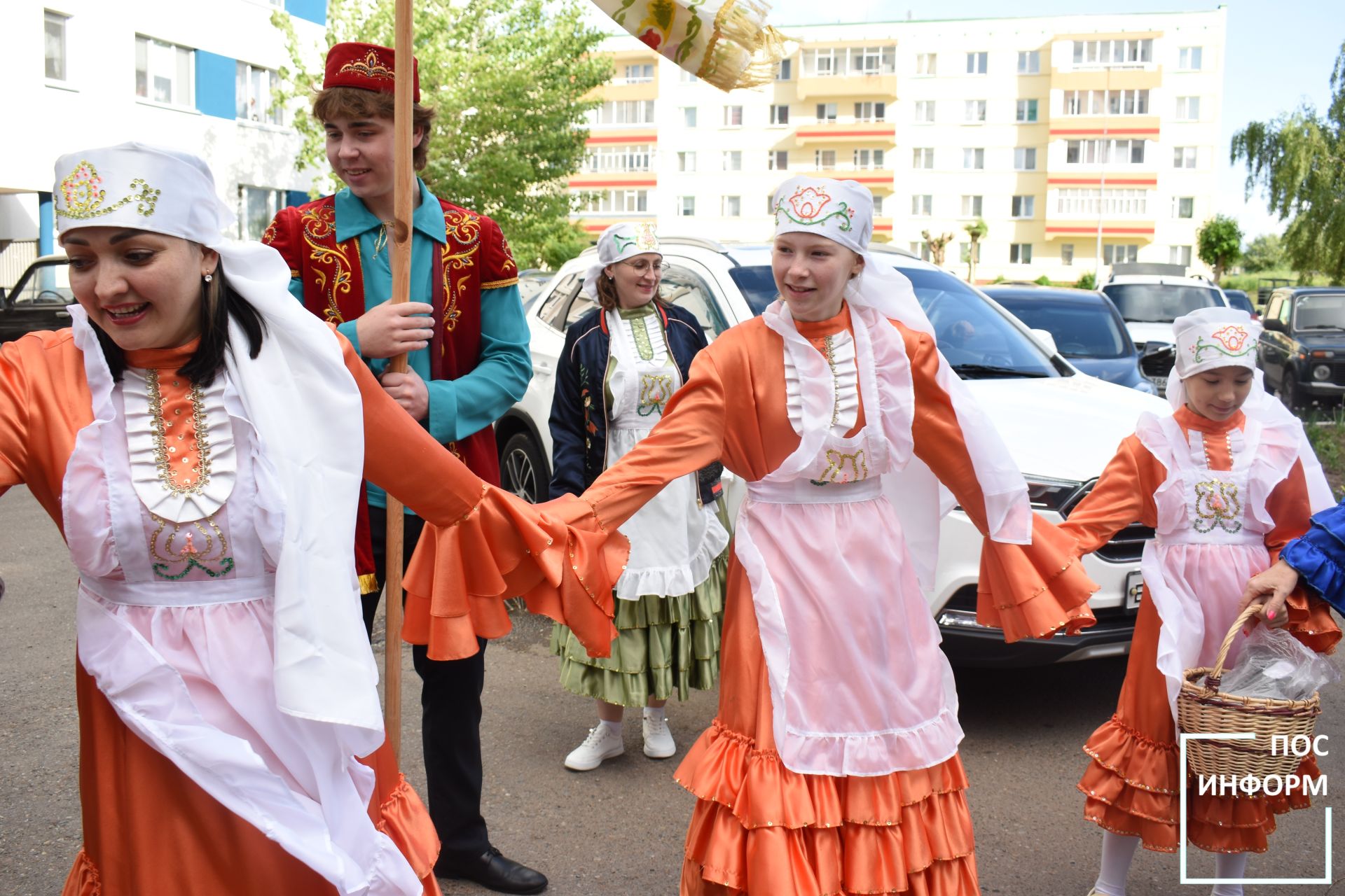 В Камских Полянах прошел традиционный сбор подарков к празднику «Сабантуй»