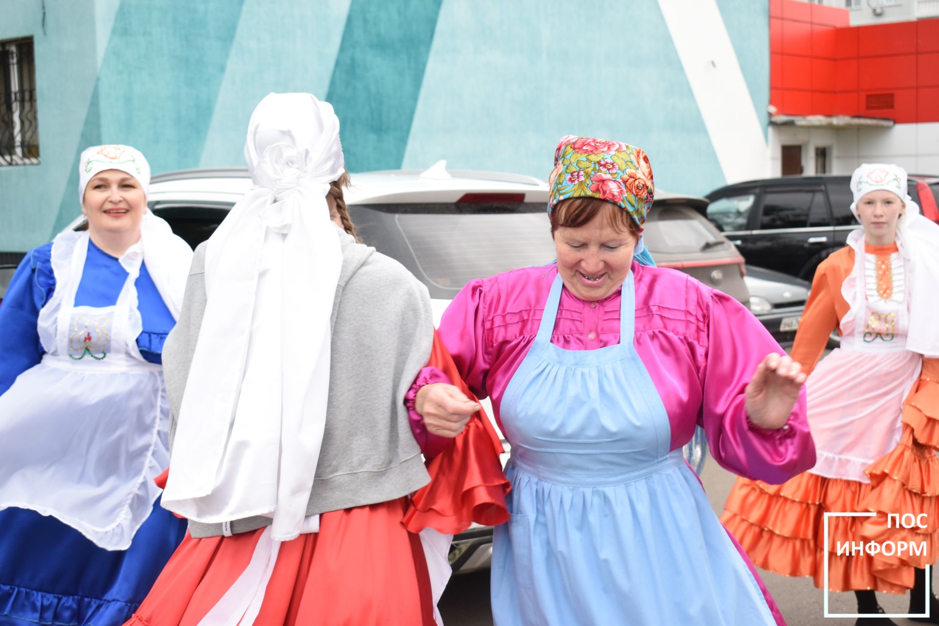 В Камских Полянах прошел традиционный сбор подарков к празднику «Сабантуй»