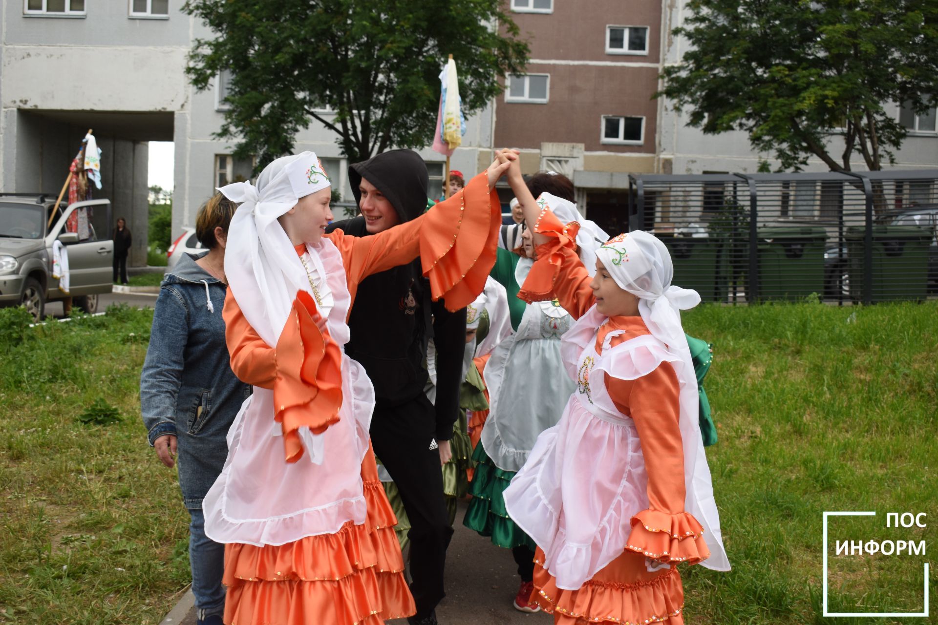 В Камских Полянах прошел традиционный сбор подарков к празднику «Сабантуй»