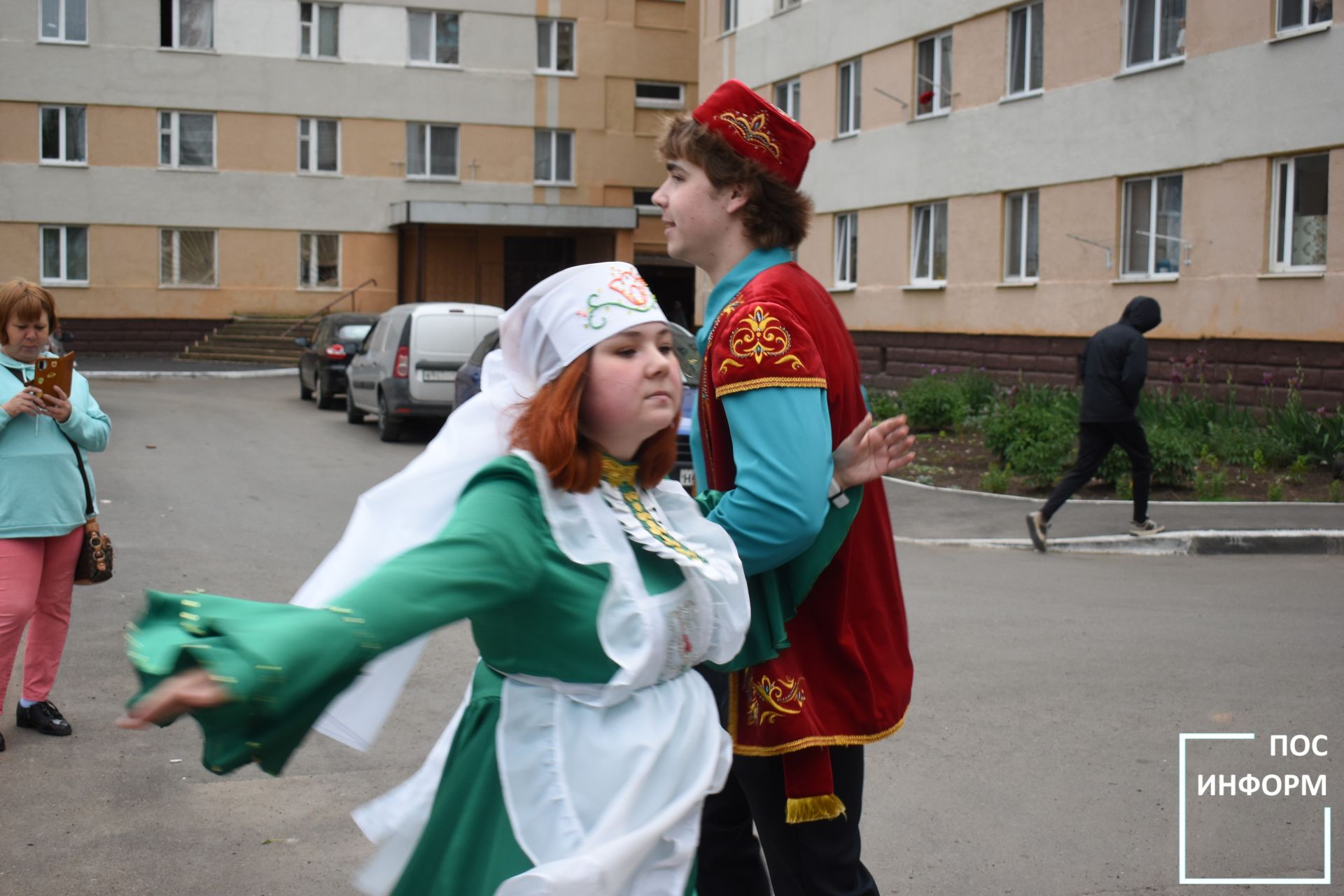 В Камских Полянах прошел традиционный сбор подарков к празднику «Сабантуй»