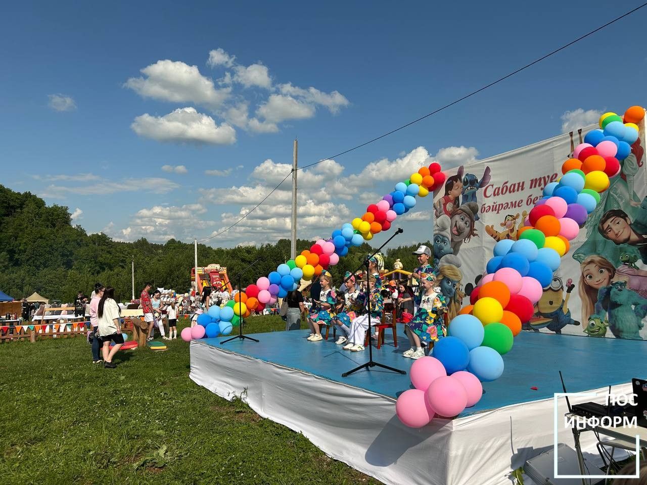 Дети Камских Полян весело отметили Сабантуй-2025