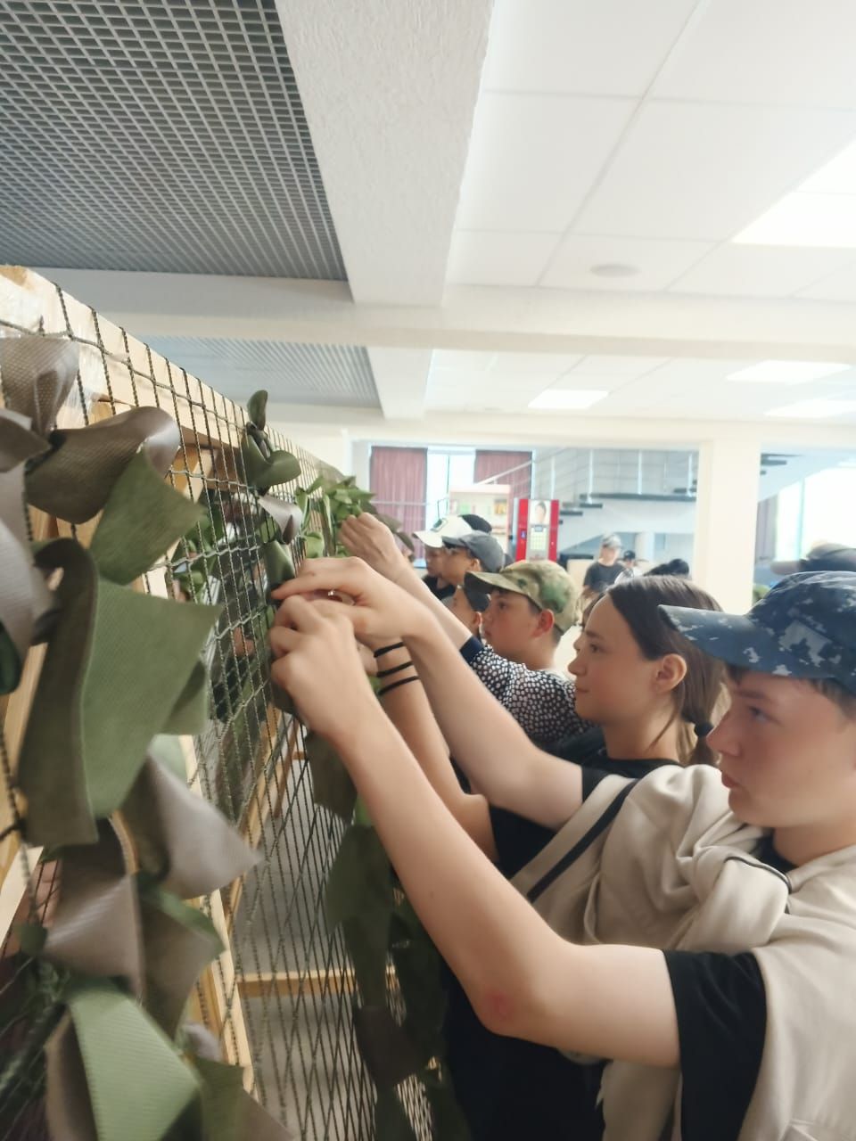 Курсанты военно-патриотического лагеря приняли участие в мастер-классе по плетению сетей