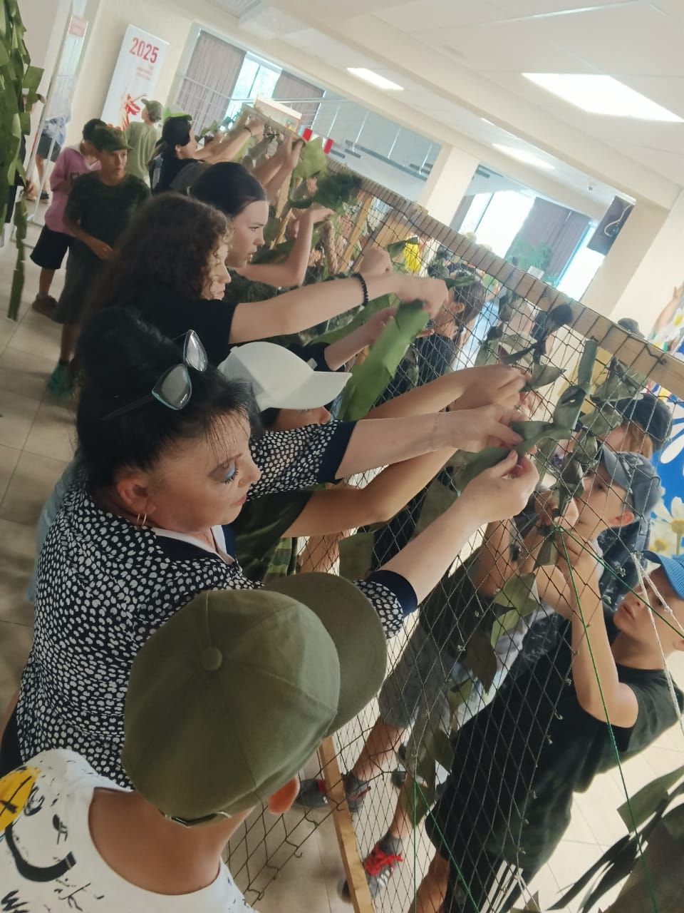 Курсанты военно-патриотического лагеря приняли участие в мастер-классе по плетению сетей