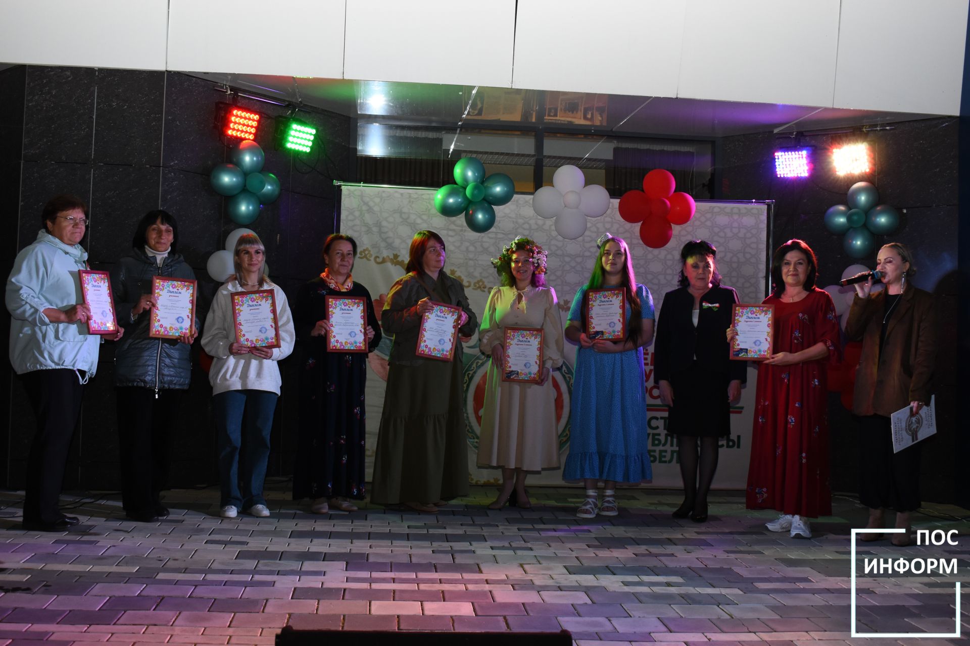 Цветочный фестиваль и праздничная ярмарка: как в Камских Полянах отметили День Республики