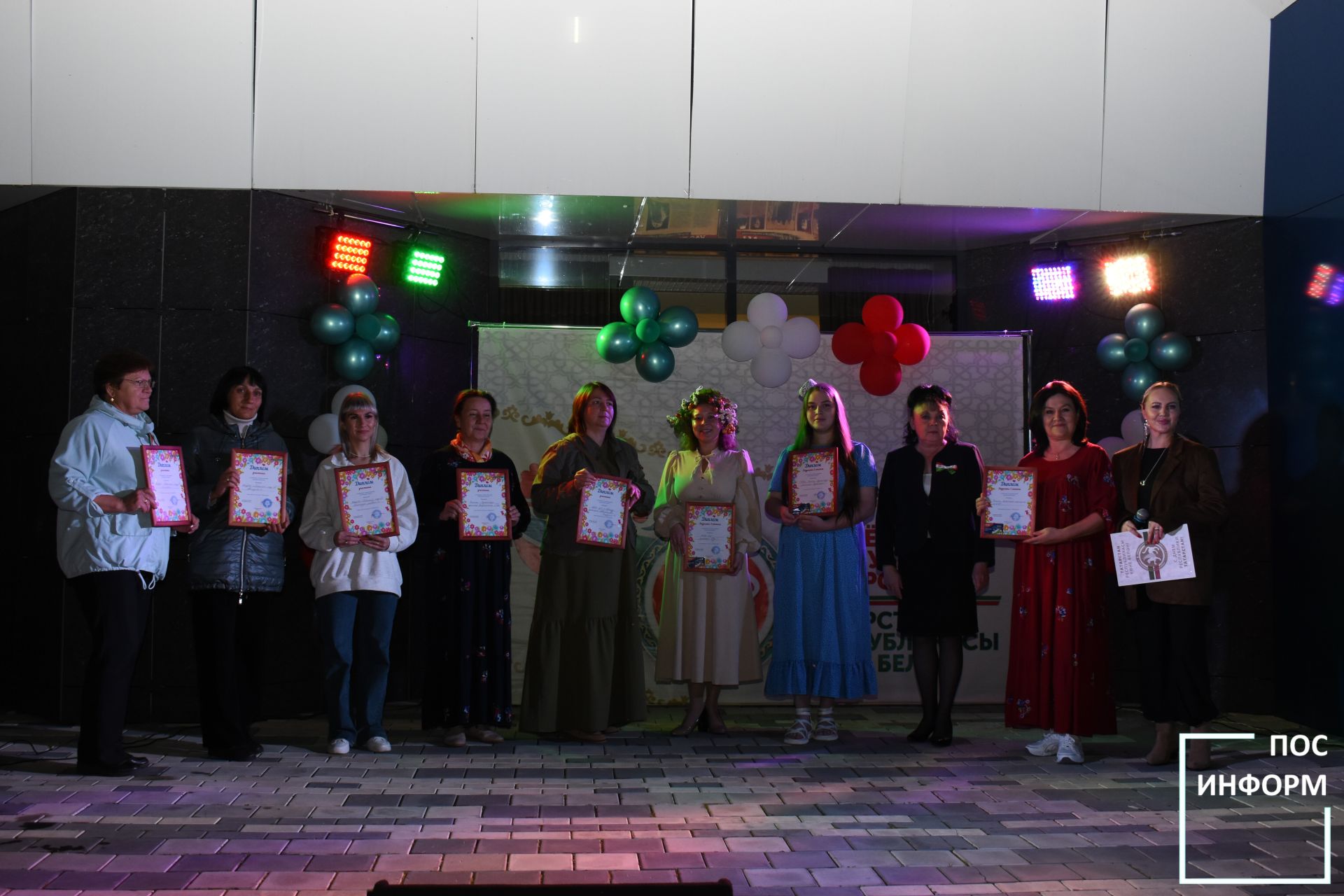 Цветочный фестиваль и праздничная ярмарка: как в Камских Полянах отметили День Республики